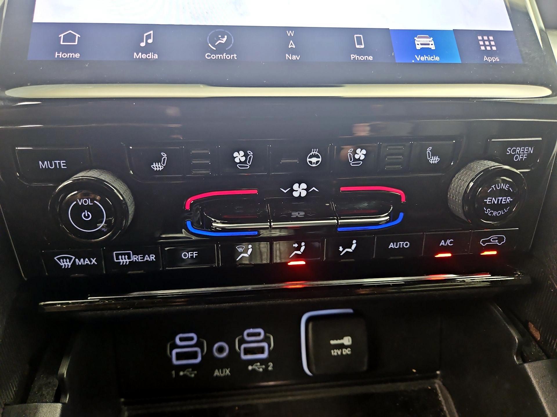 Thumbnail: 2024 Jeep Grand Cherokee L - 17