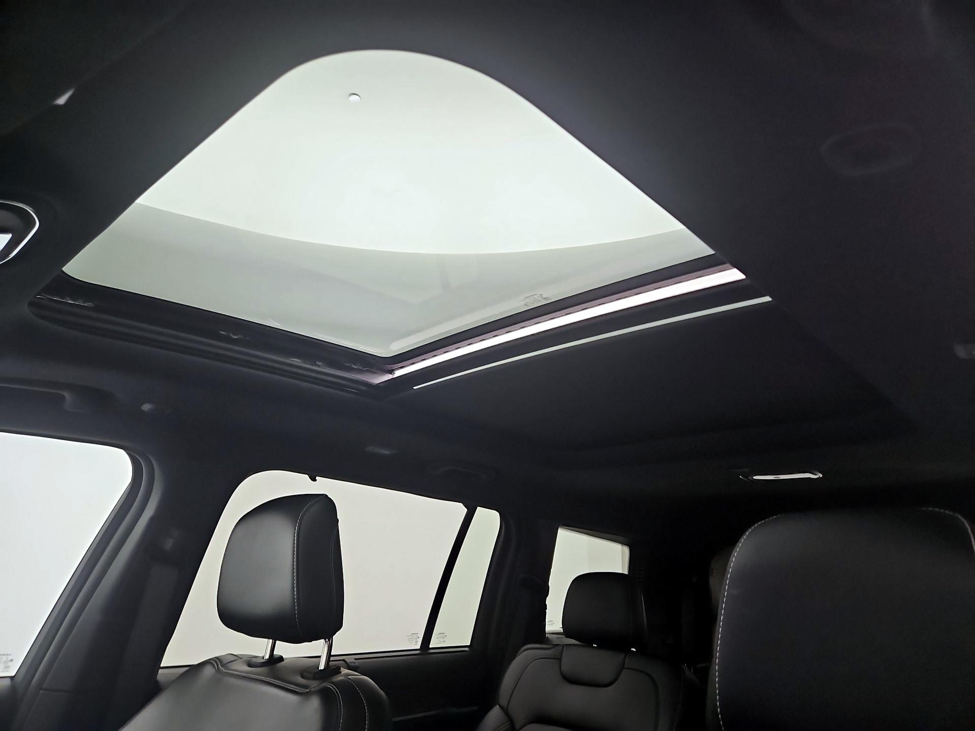 Thumbnail: 2024 Jeep Grand Cherokee L - 20