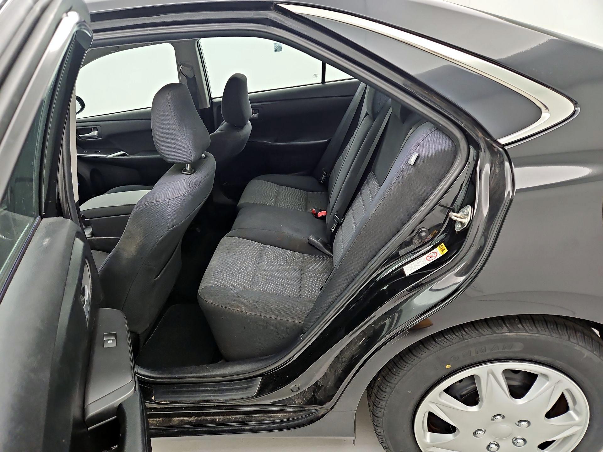 Thumbnail: 2015 Toyota Camry - 19