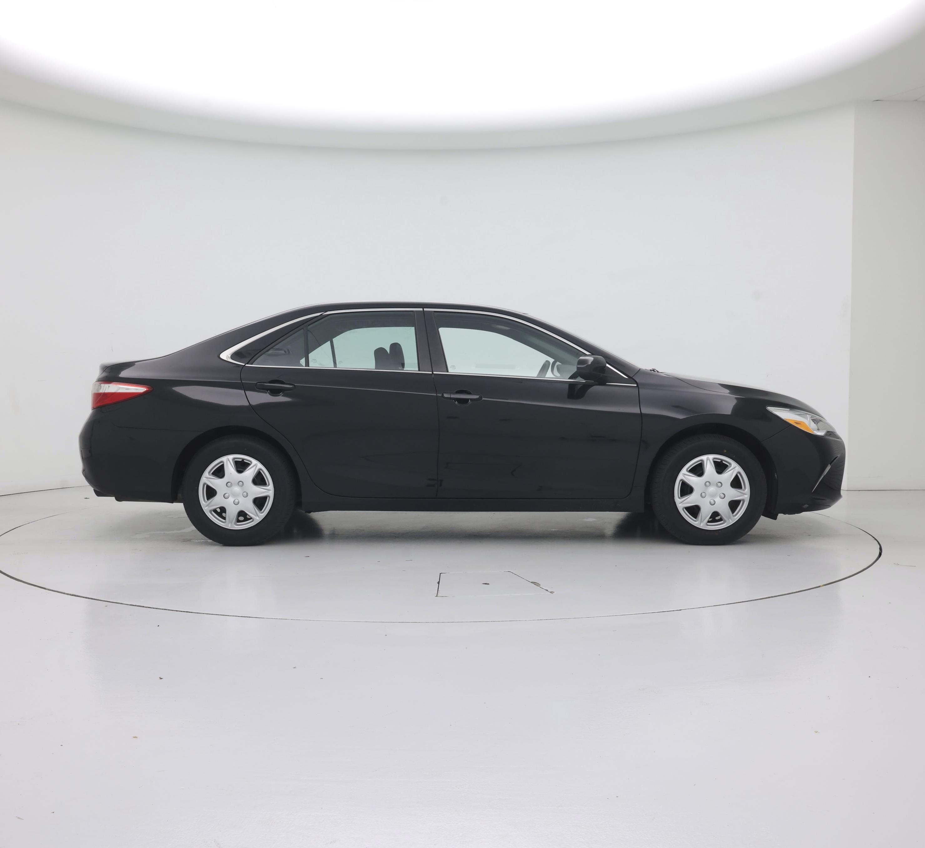 Thumbnail: 2015 Toyota Camry - 7