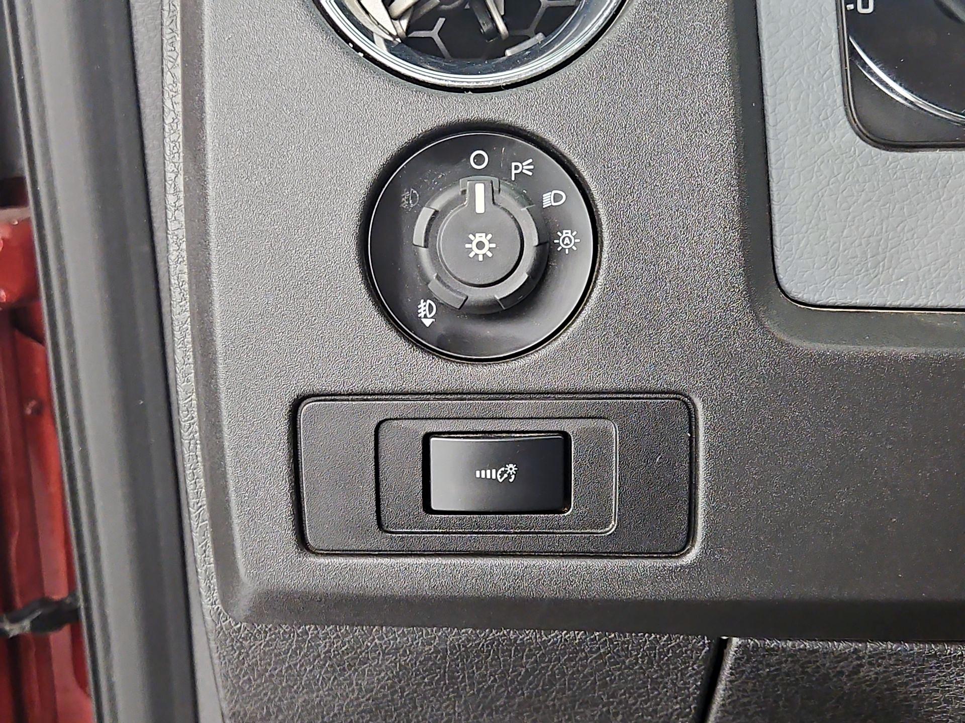 Thumbnail: 2014 Ford F-150 - 13