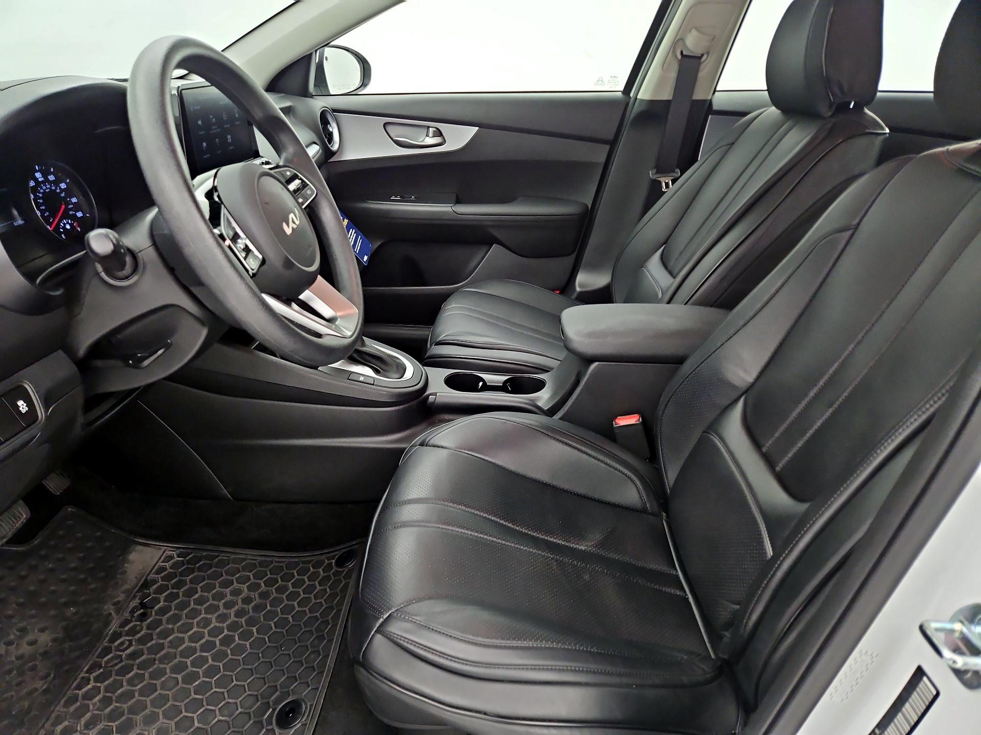 Thumbnail: 2024 Kia Forte - 11