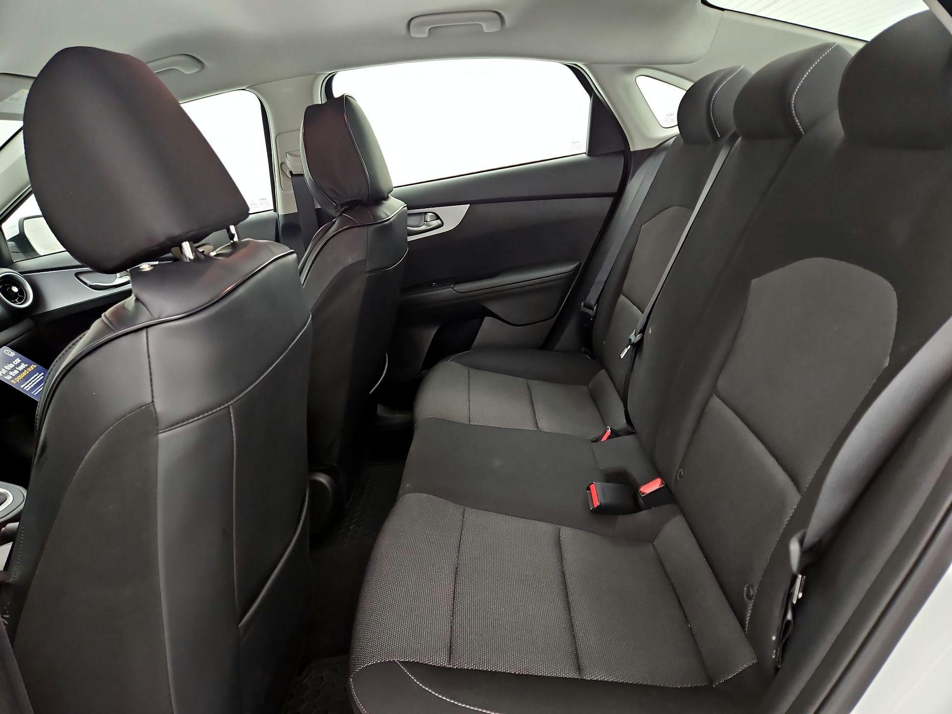 Thumbnail: 2024 Kia Forte - 20