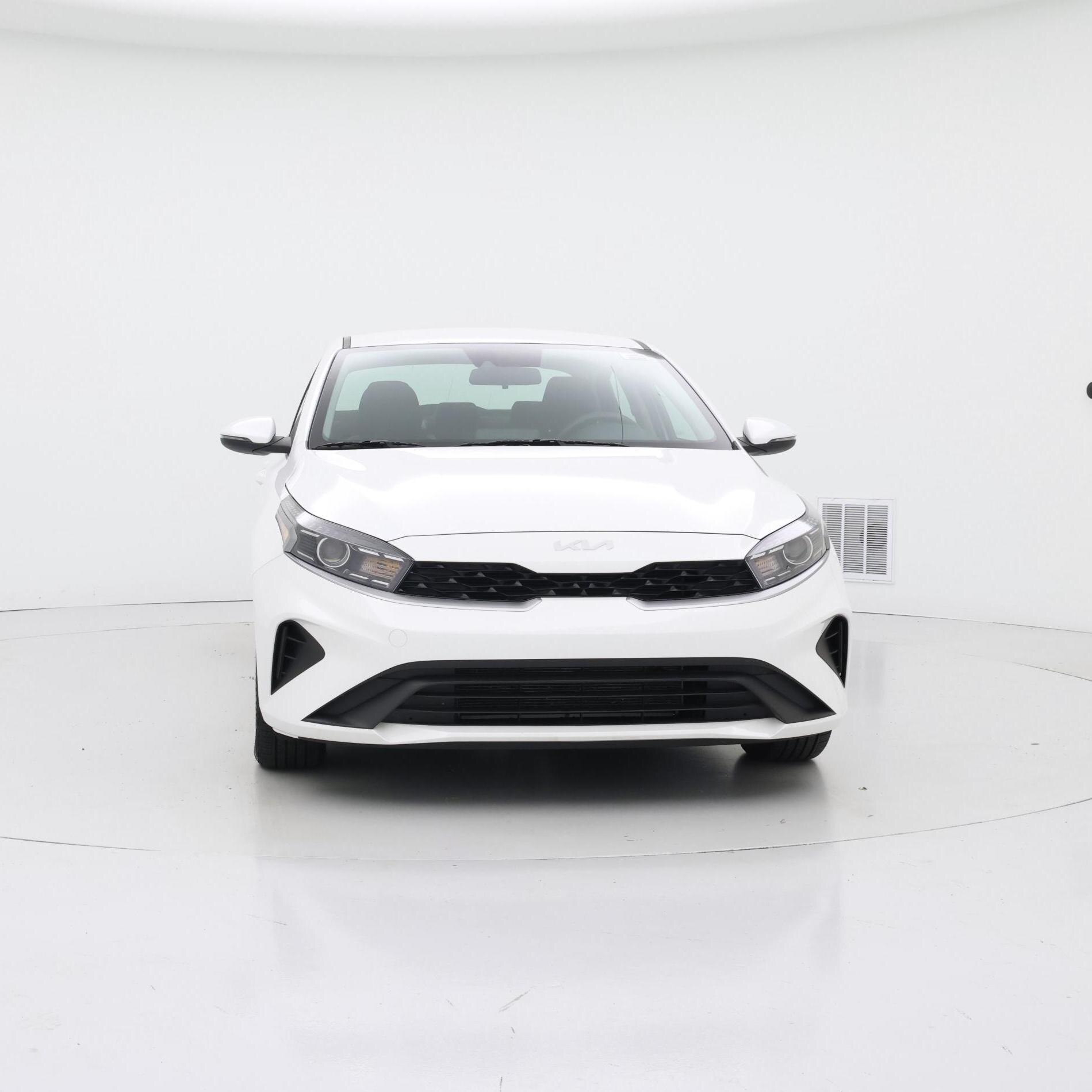 Thumbnail: 2024 Kia Forte - 5