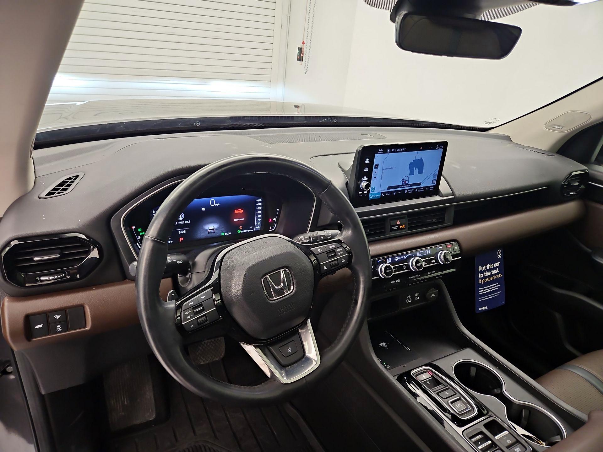 Thumbnail: 2023 Honda Pilot - 9