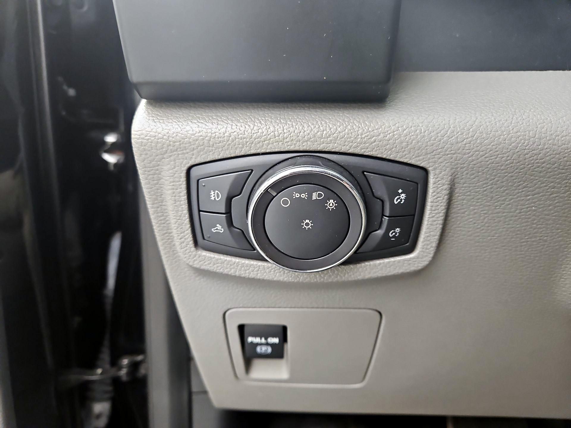 Thumbnail: 2018 Ford F-150 - 13