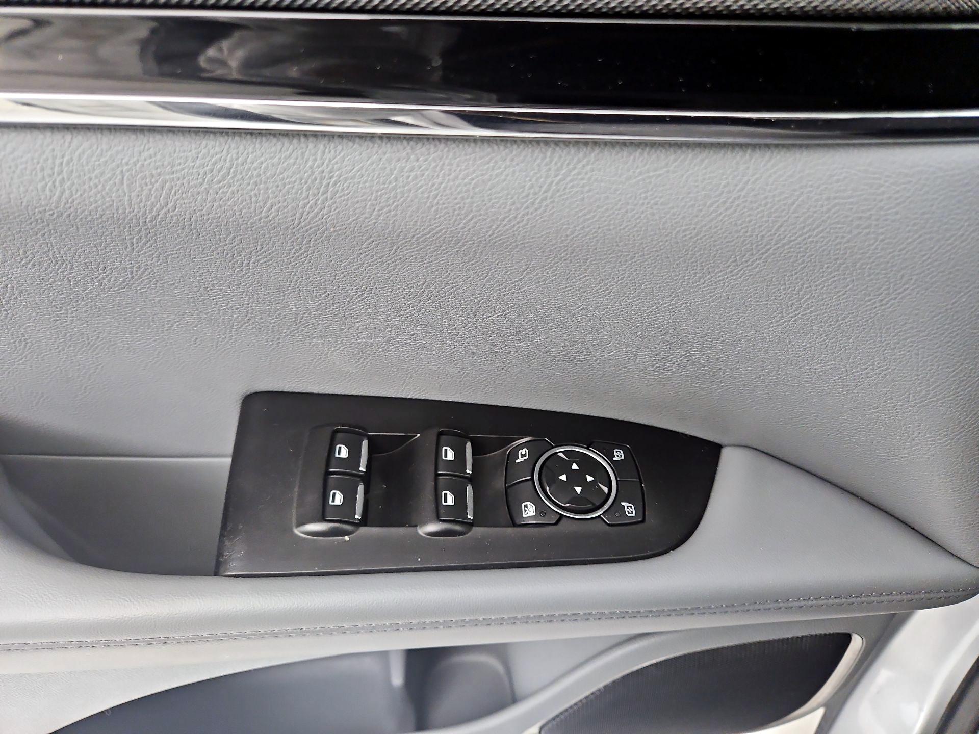 Thumbnail: 2022 Lincoln Nautilus - 13