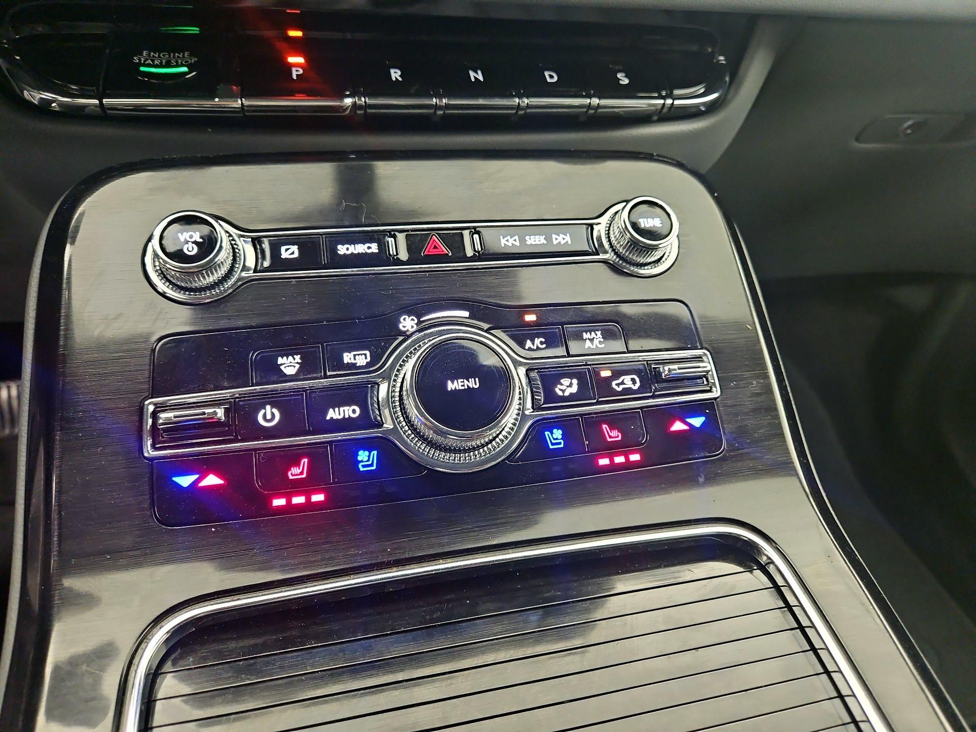 Thumbnail: 2022 Lincoln Nautilus - 17