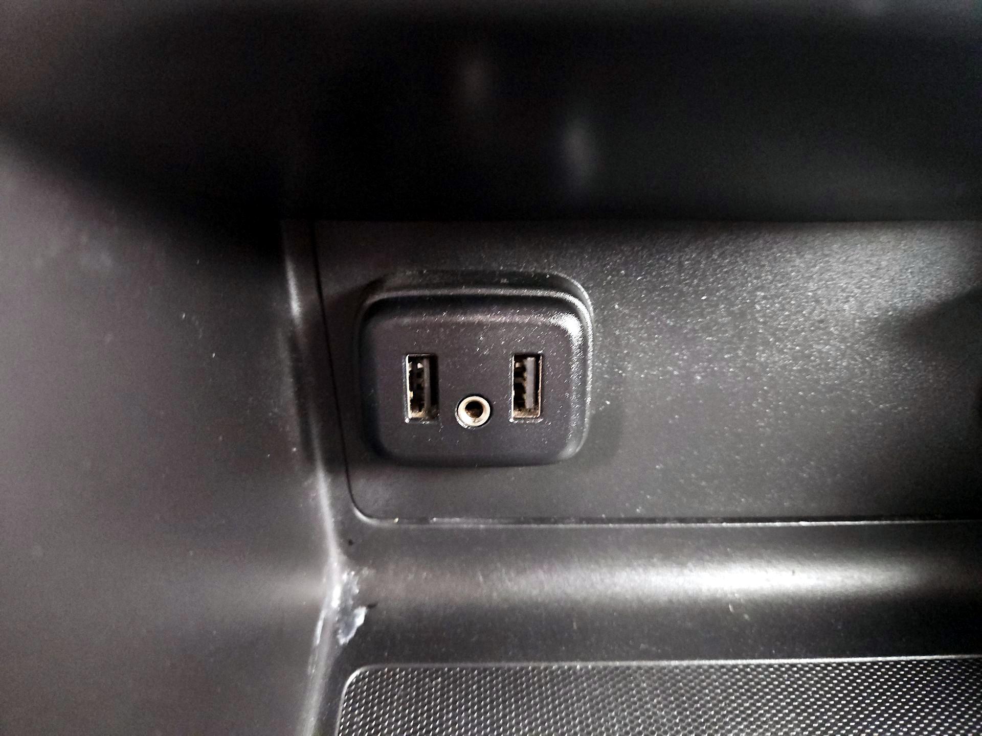 Thumbnail: 2021 Chevrolet Colorado - 18