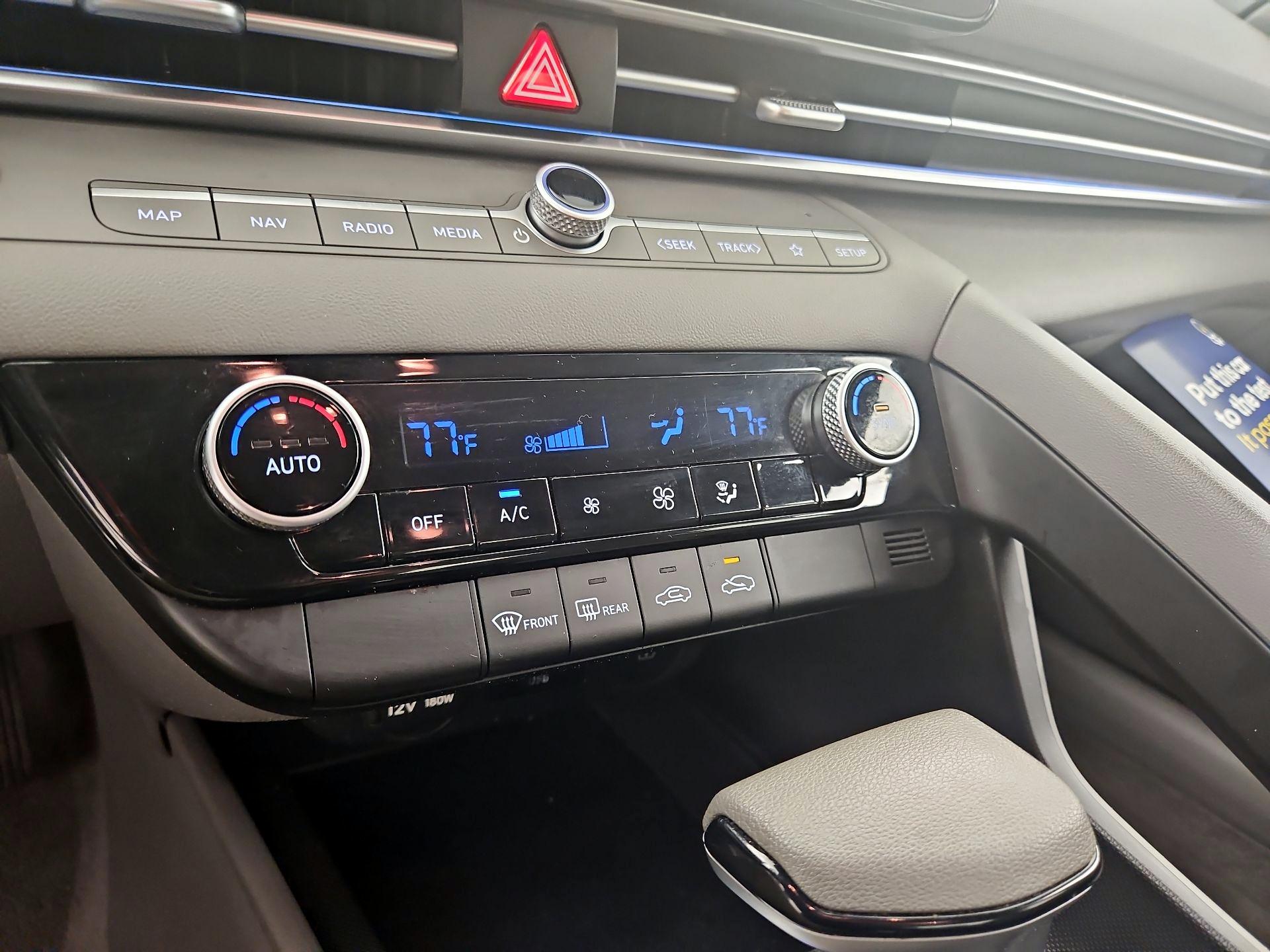 Thumbnail: 2024 Hyundai Elantra - 16