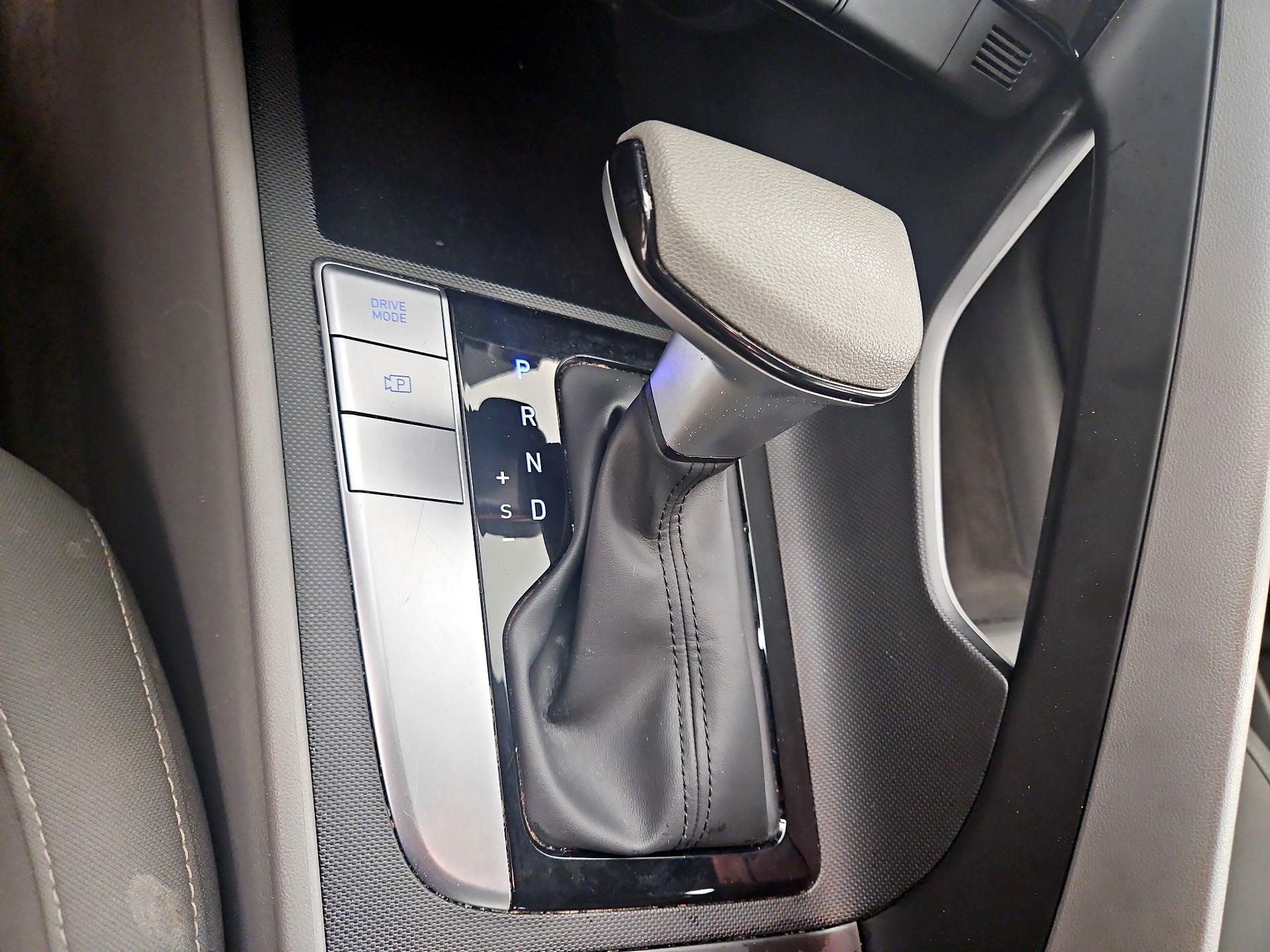 Thumbnail: 2024 Hyundai Elantra - 17