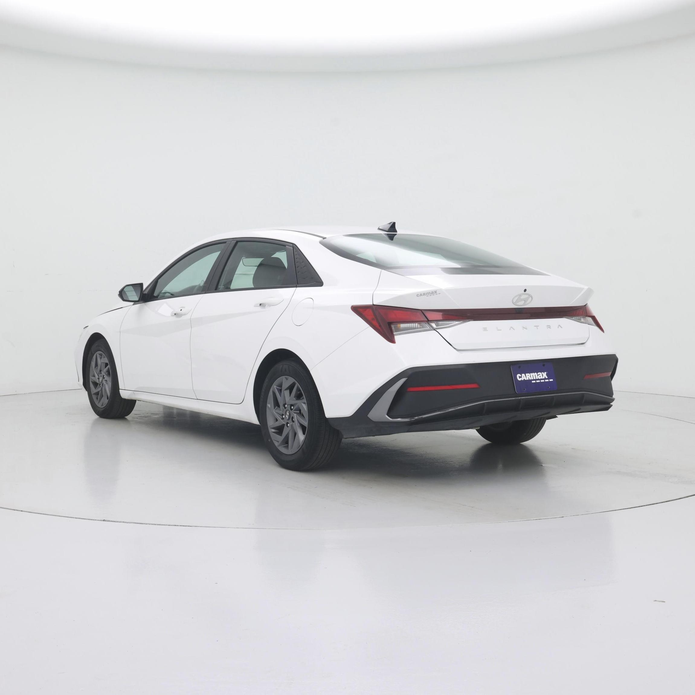 Thumbnail: 2024 Hyundai Elantra - 2