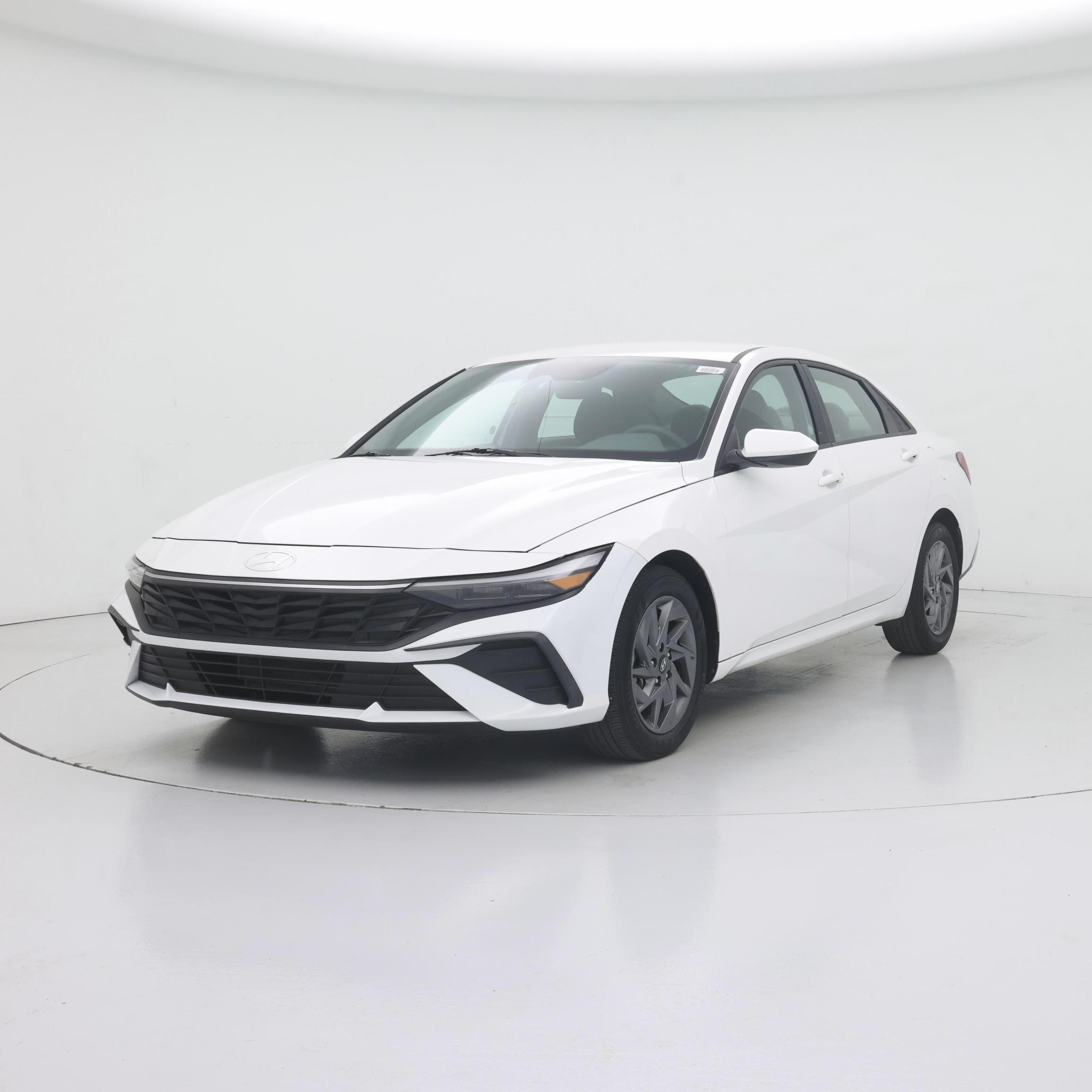 Thumbnail: 2024 Hyundai Elantra - 4