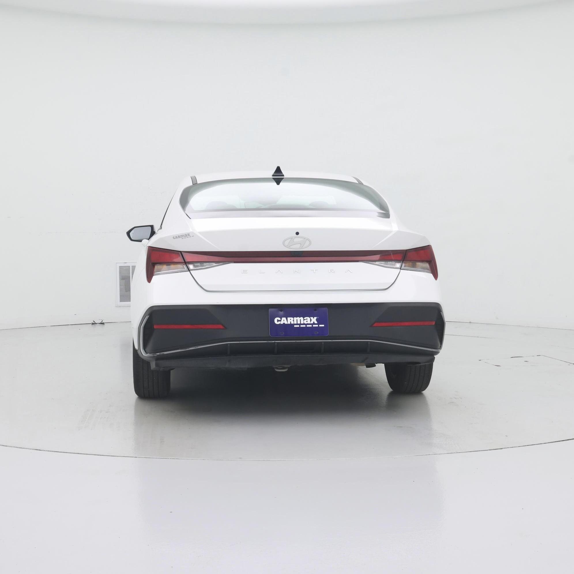 Thumbnail: 2024 Hyundai Elantra - 6