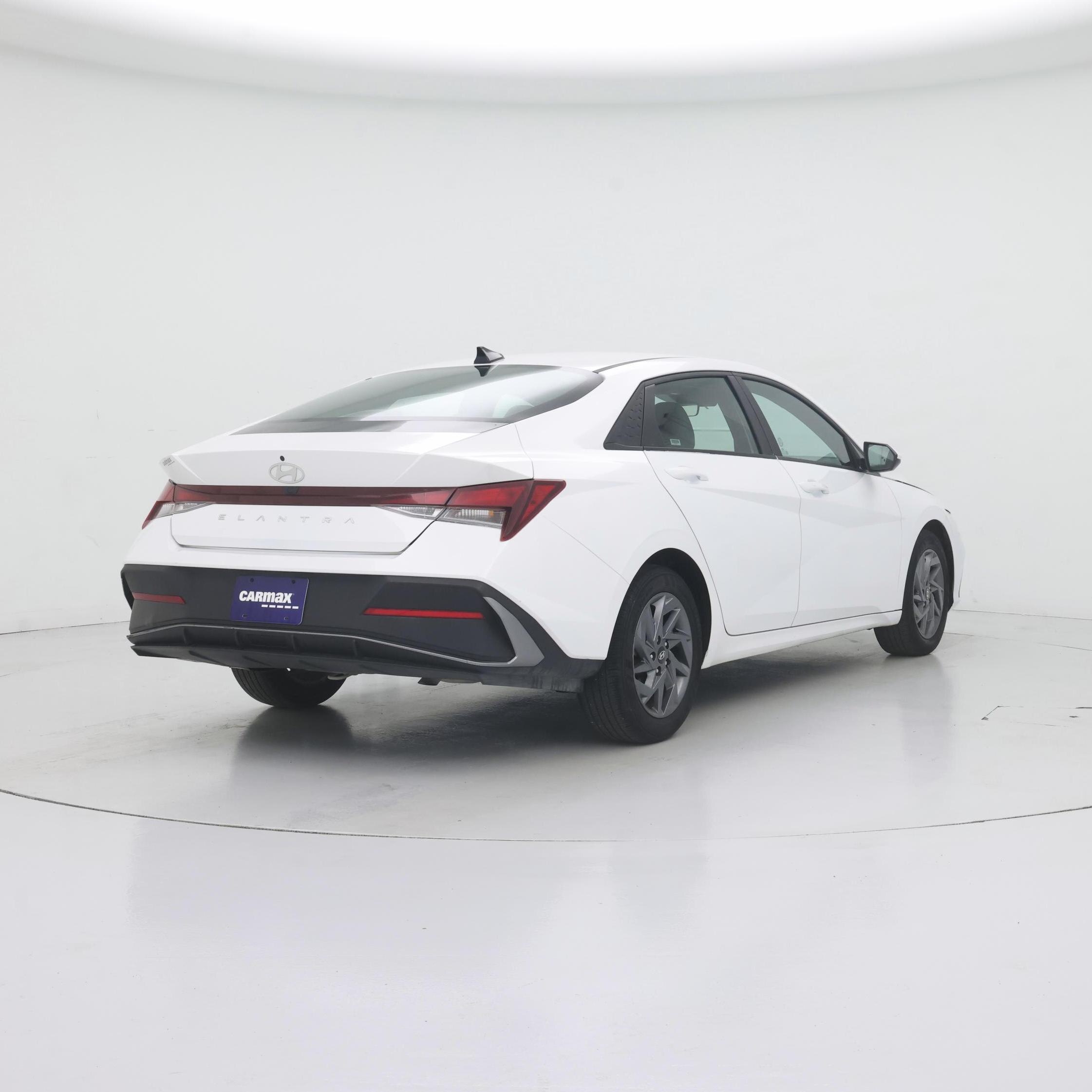 Thumbnail: 2024 Hyundai Elantra - 8