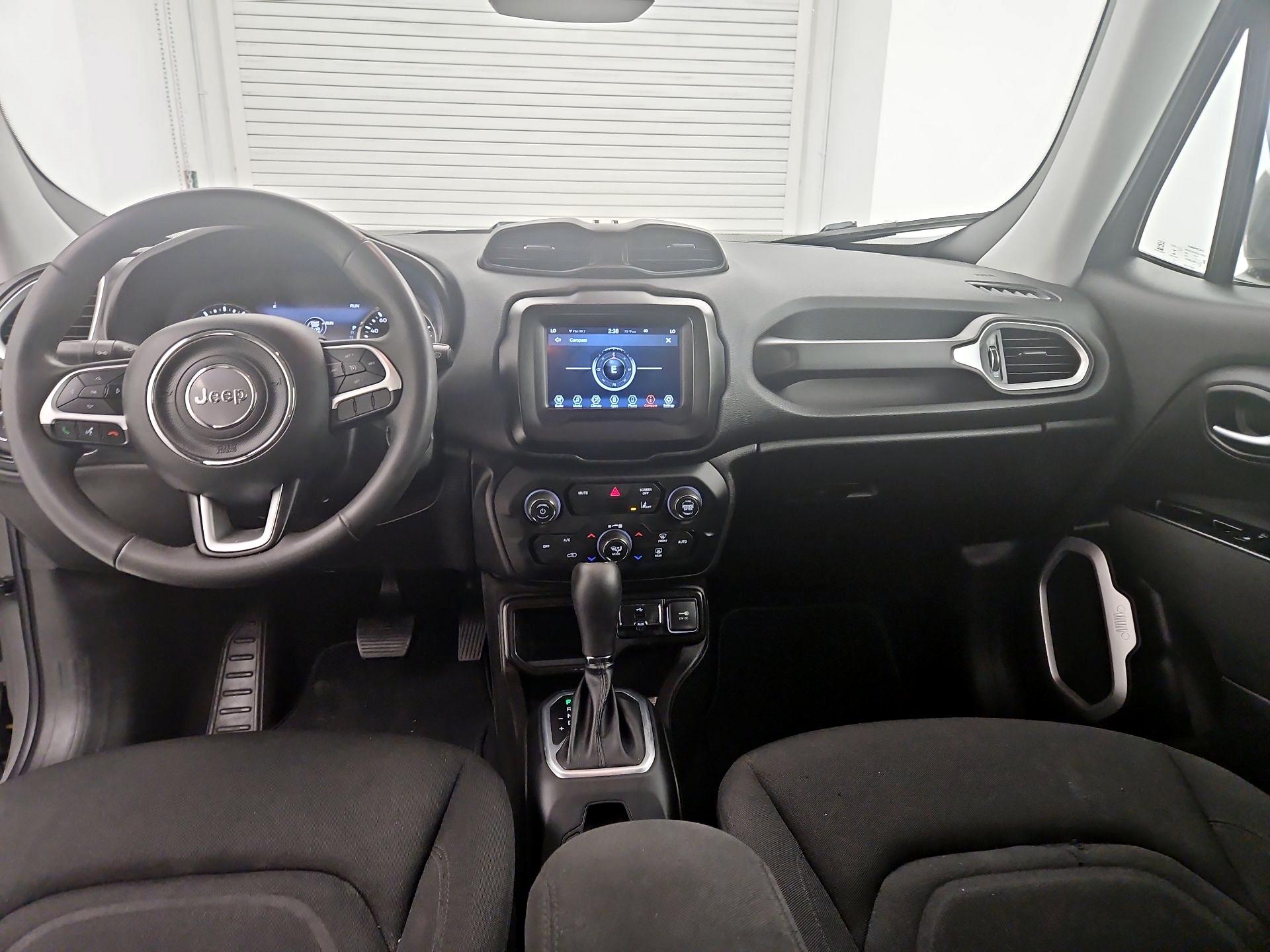 Thumbnail: 2021 Jeep Renegade - 9