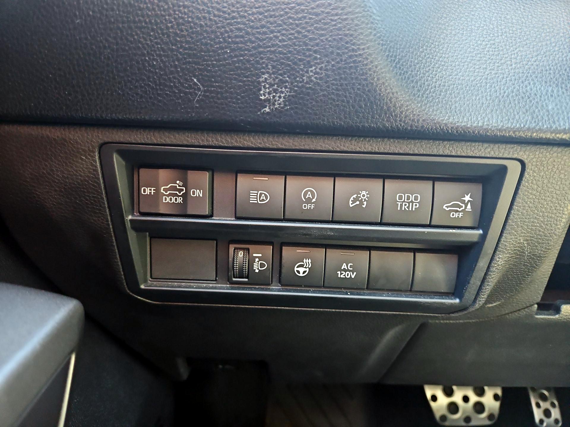 Thumbnail: 2022 Toyota Tundra - 13