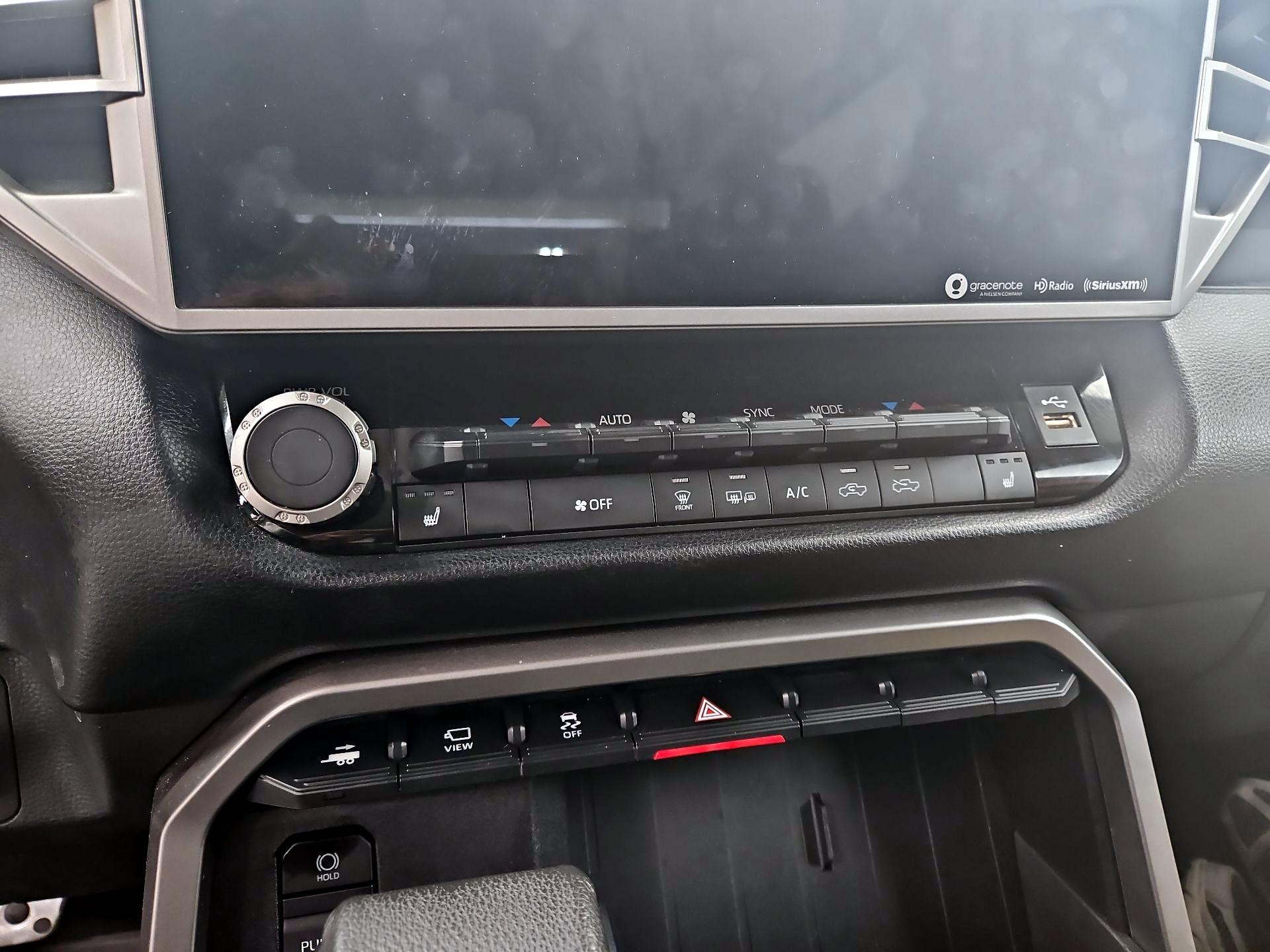 Thumbnail: 2022 Toyota Tundra - 16