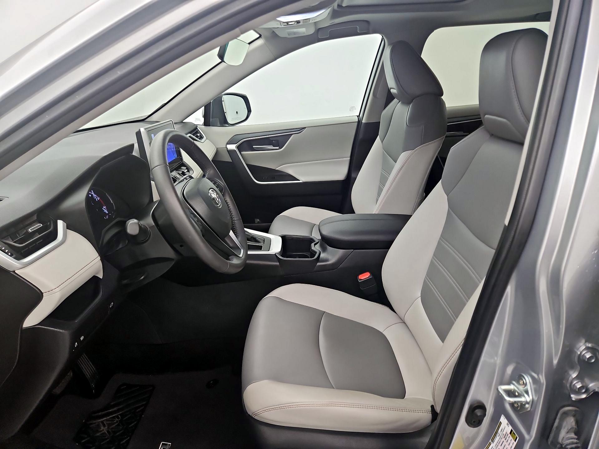 Thumbnail: 2023 Toyota RAV4 - 11