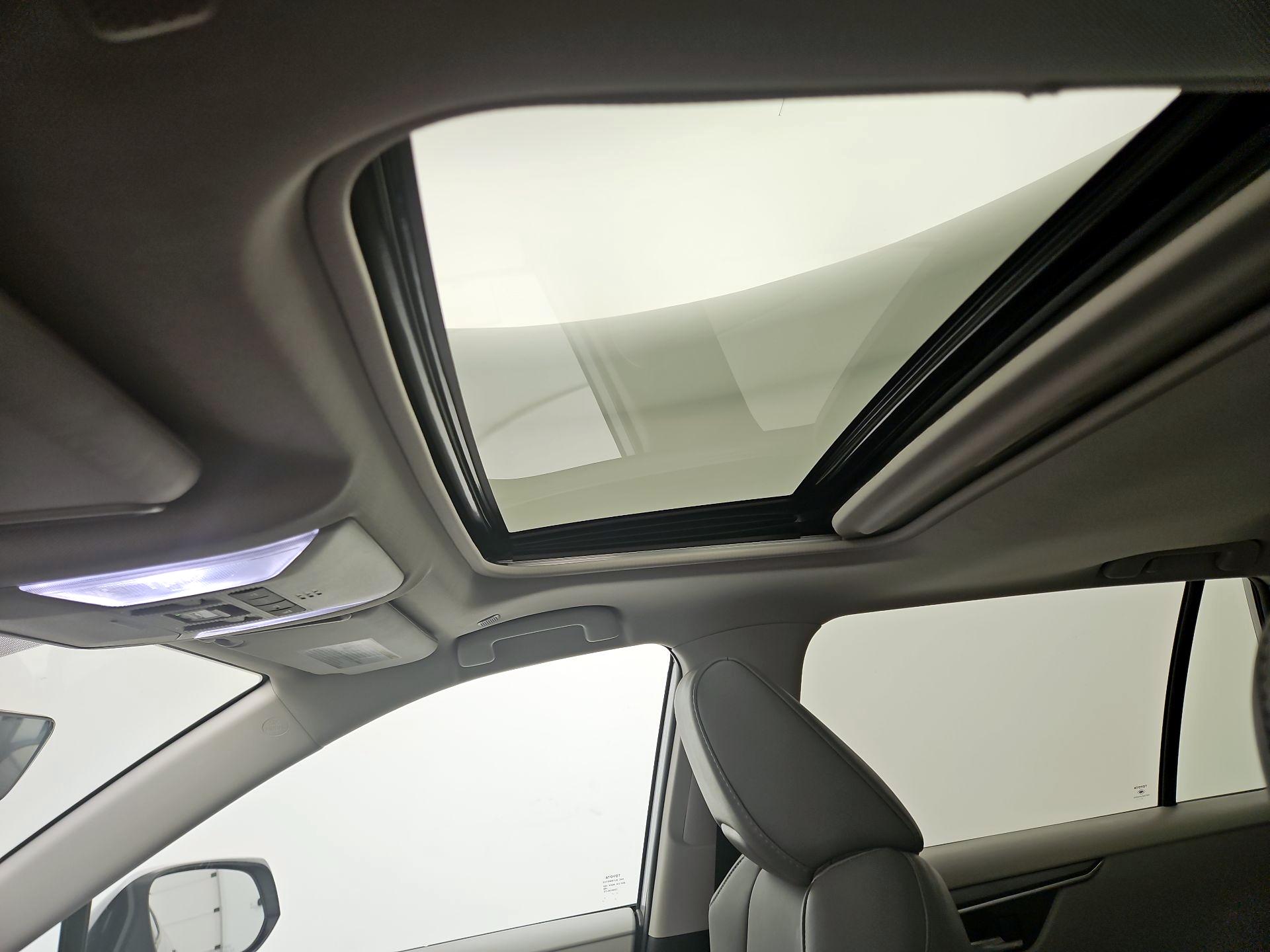 Thumbnail: 2023 Toyota RAV4 - 19