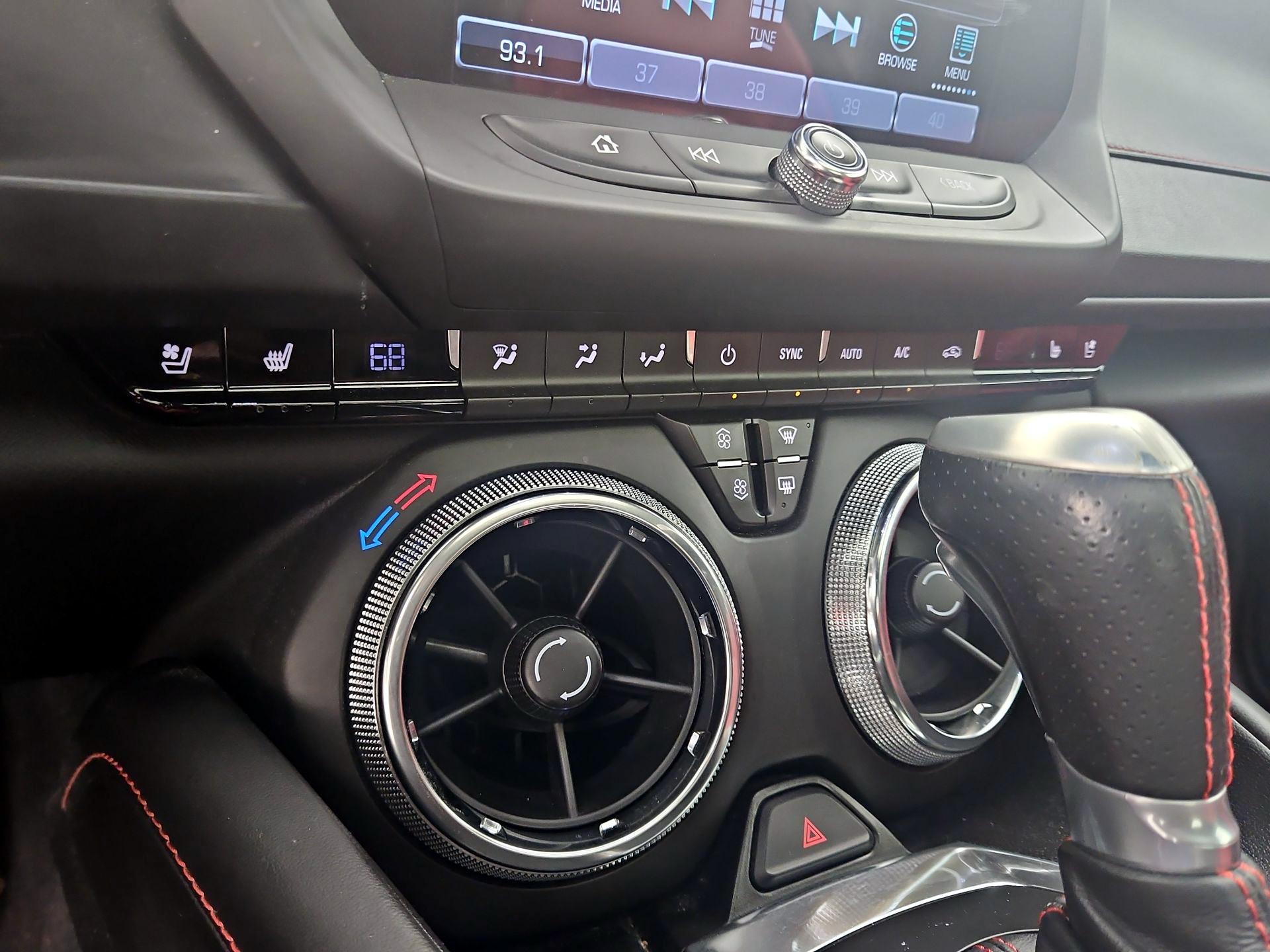 Thumbnail: 2016 Chevrolet Camaro - 16