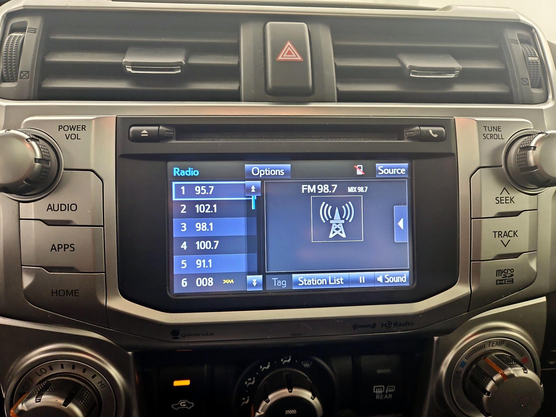 Thumbnail: 2018 Toyota 4Runner - 16