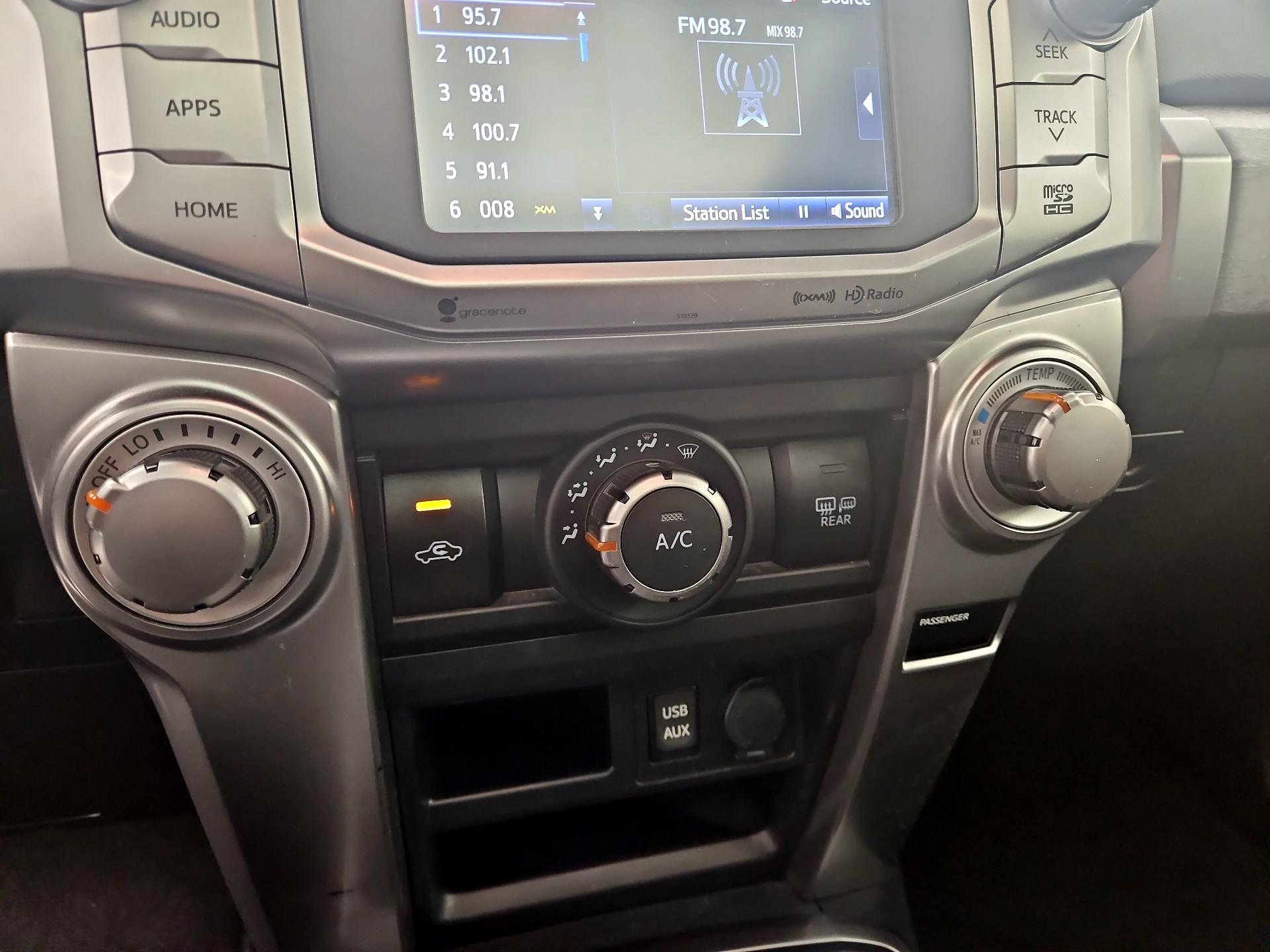 Thumbnail: 2018 Toyota 4Runner - 17