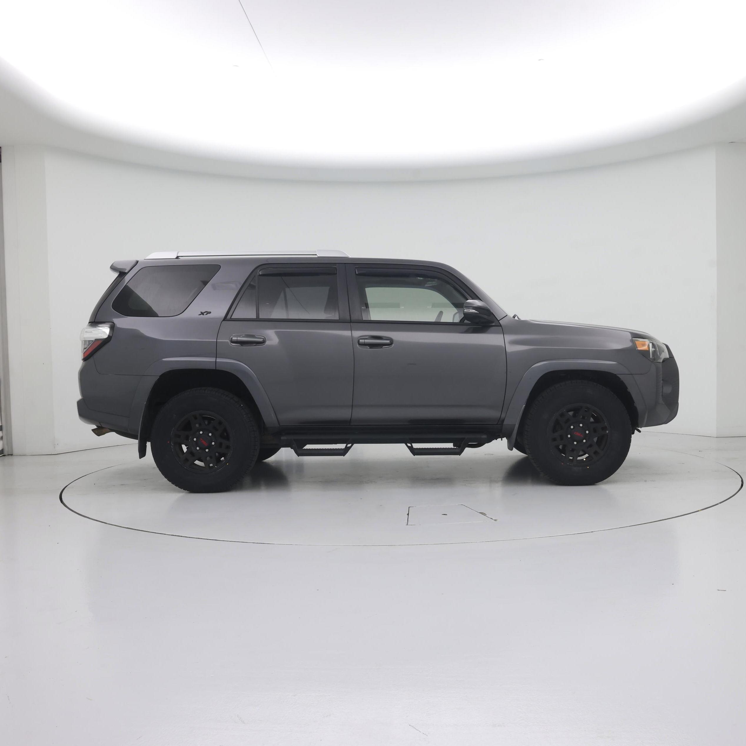 Thumbnail: 2018 Toyota 4Runner - 7