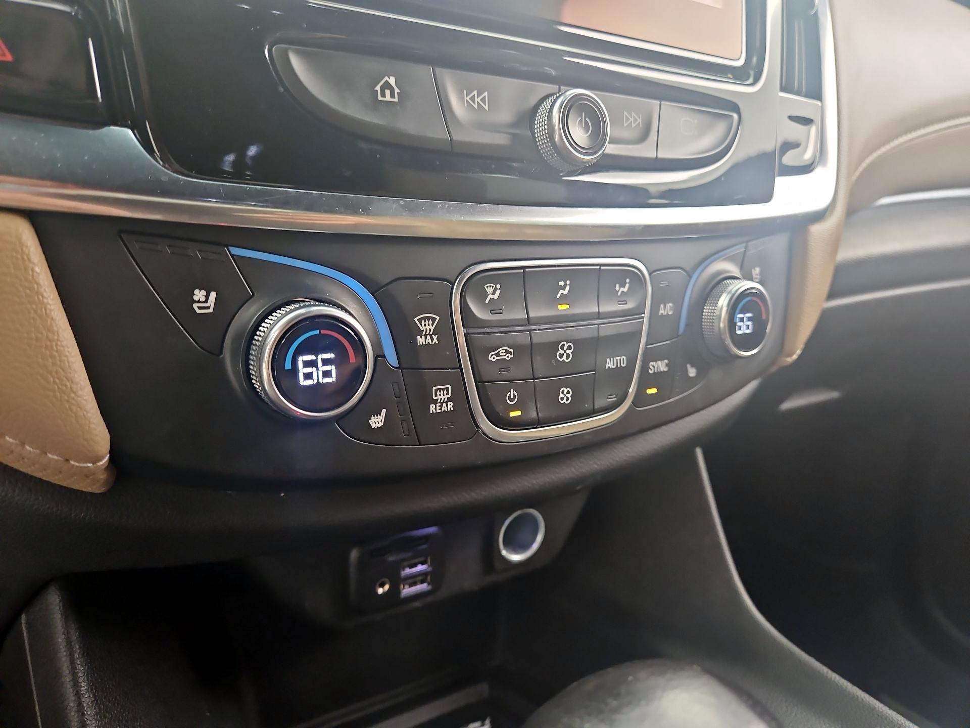 Thumbnail: 2022 Chevrolet Traverse - 17