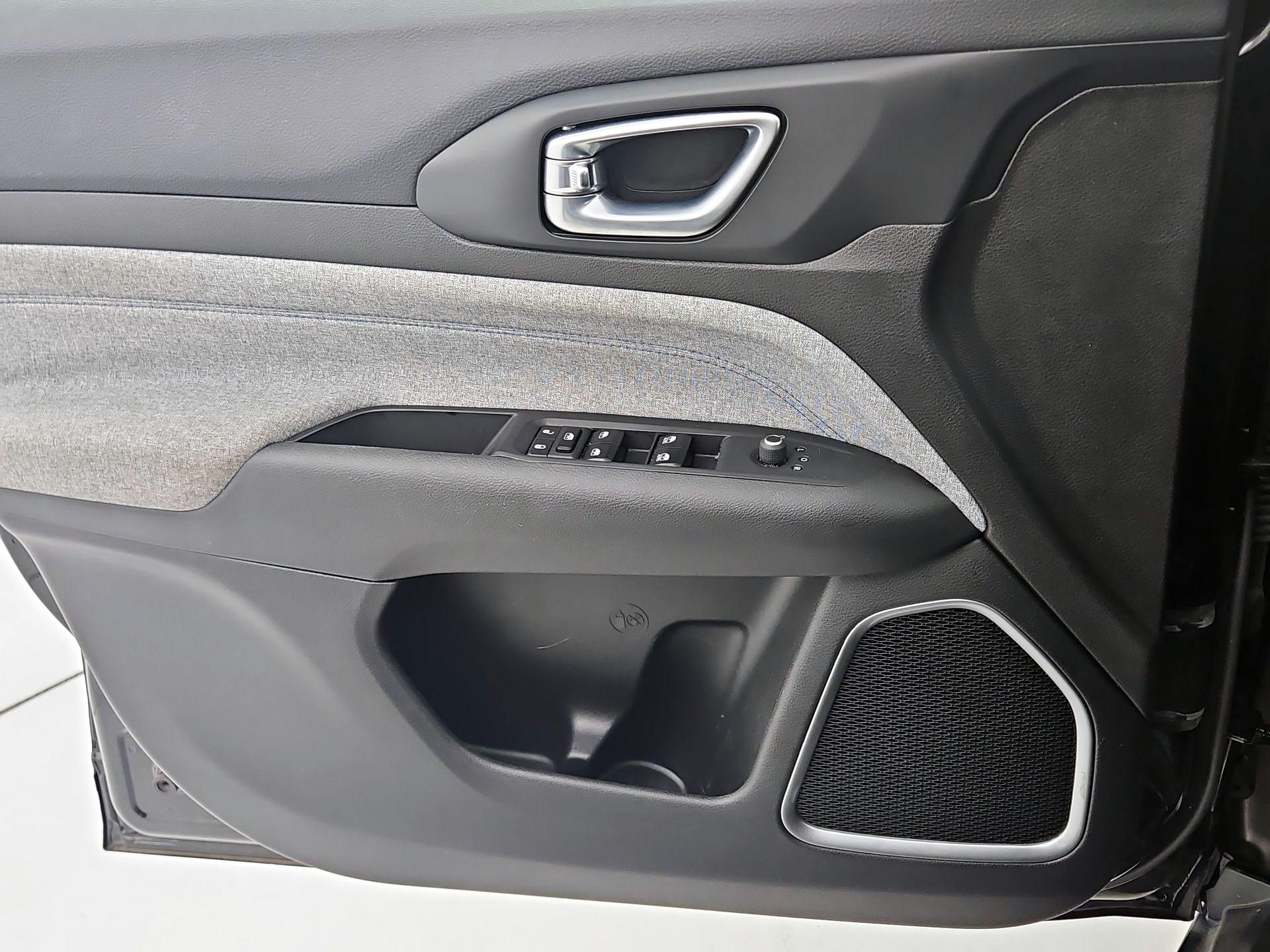 Thumbnail: 2024 Jeep Compass - 12