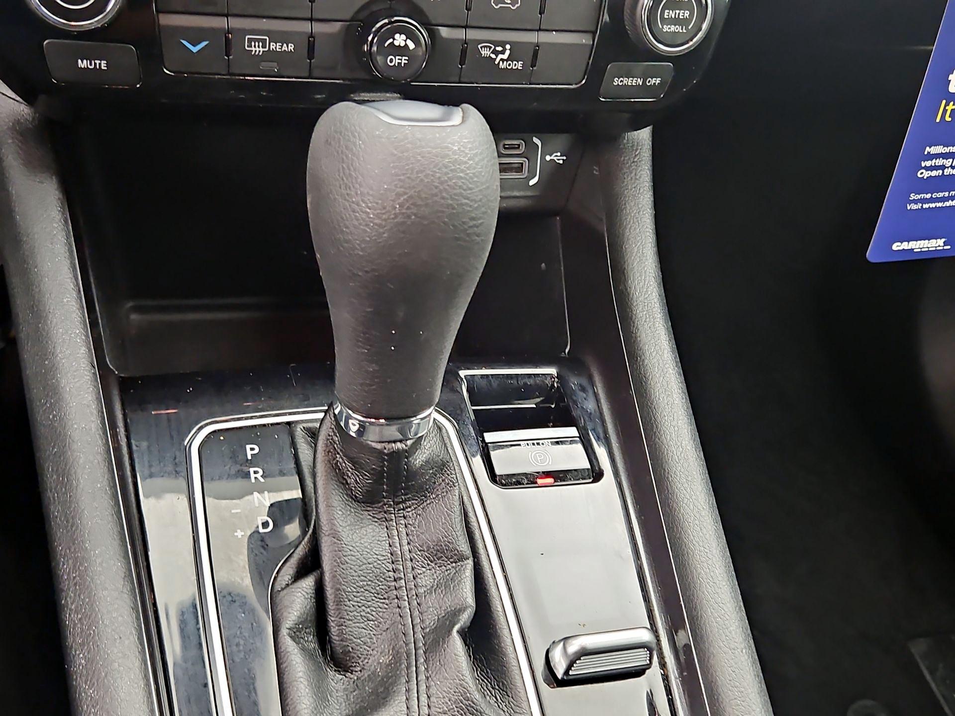 Thumbnail: 2024 Jeep Compass - 17