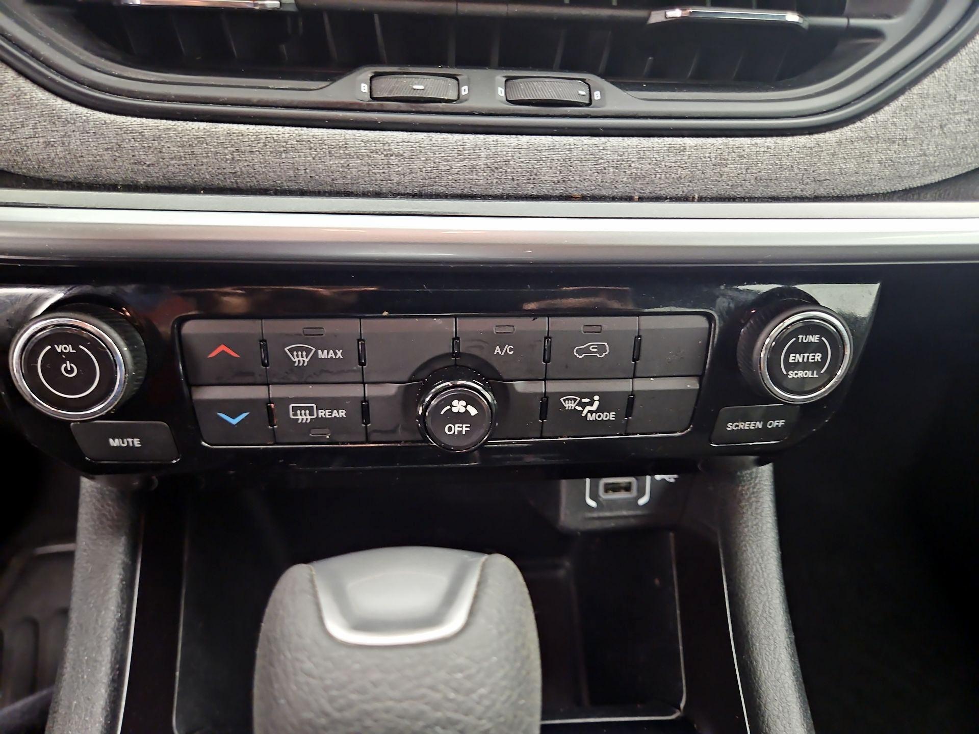 Thumbnail: 2024 Jeep Compass - 18