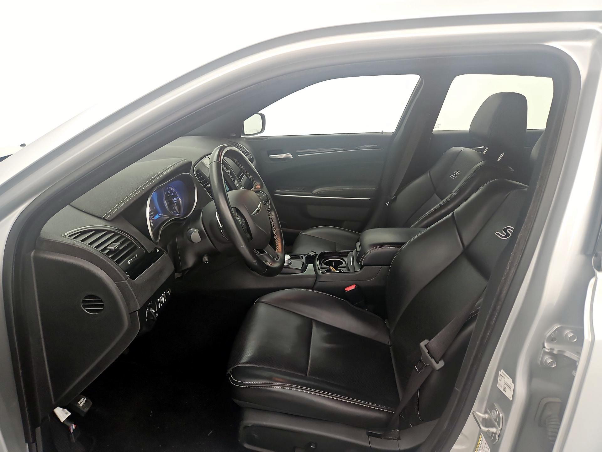 Thumbnail: 2022 Chrysler 300 - 11