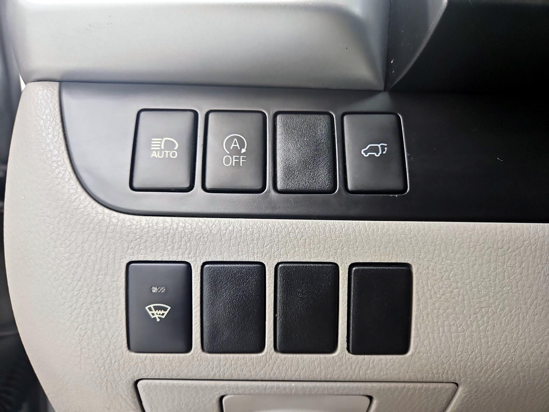 Thumbnail: 2018 Toyota Highlander - 13