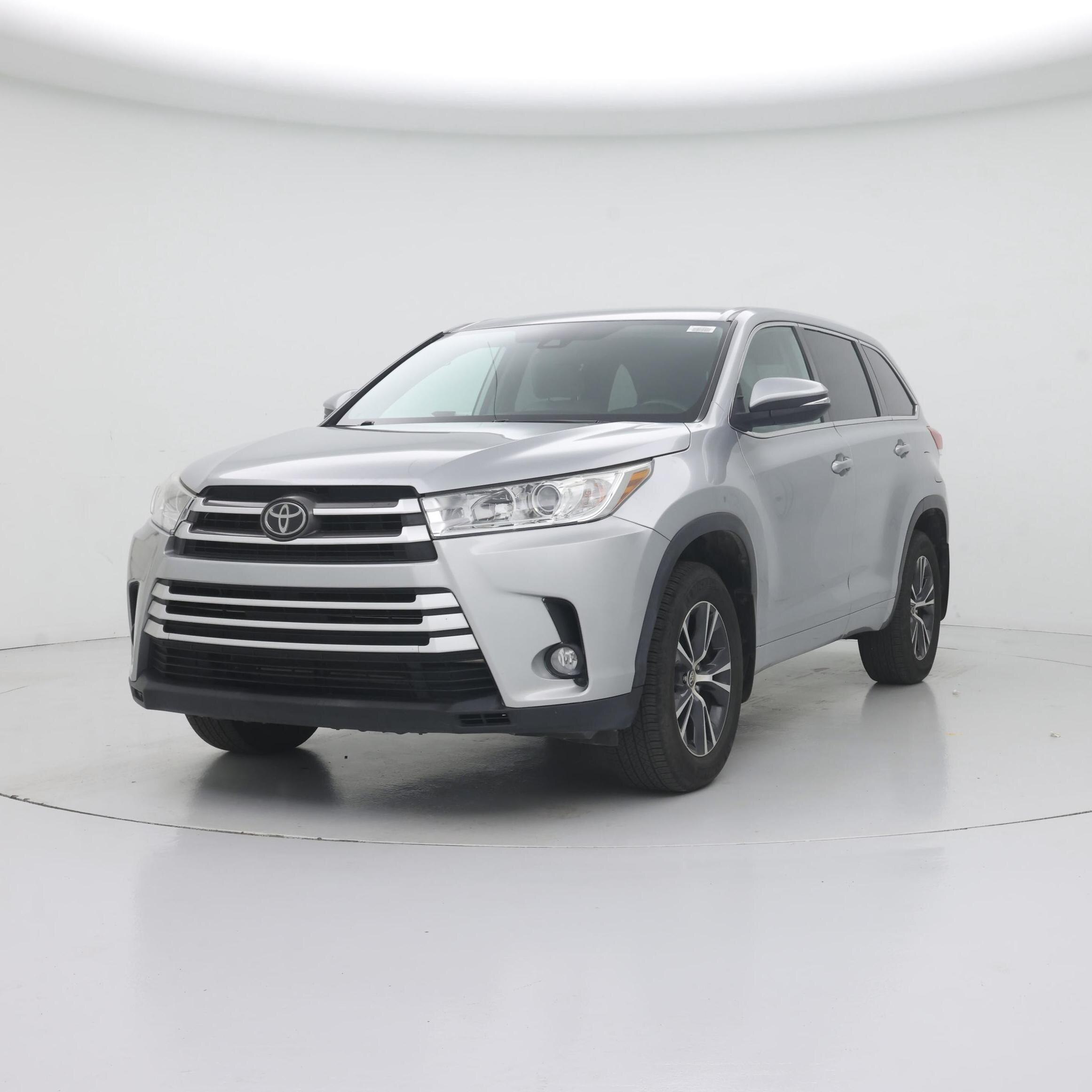 Thumbnail: 2018 Toyota Highlander - 4