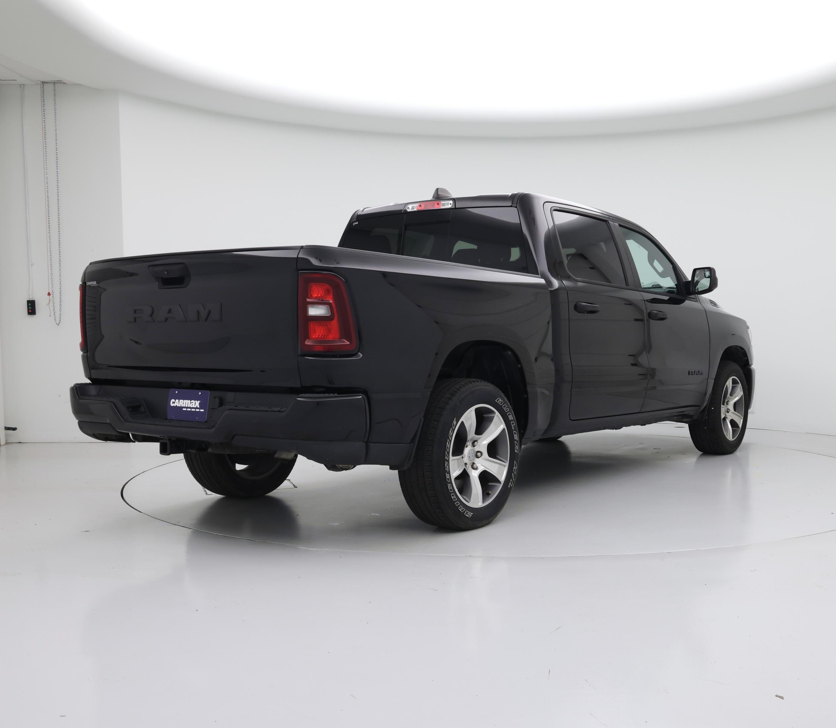 Thumbnail: 2025 RAM 1500 - 8