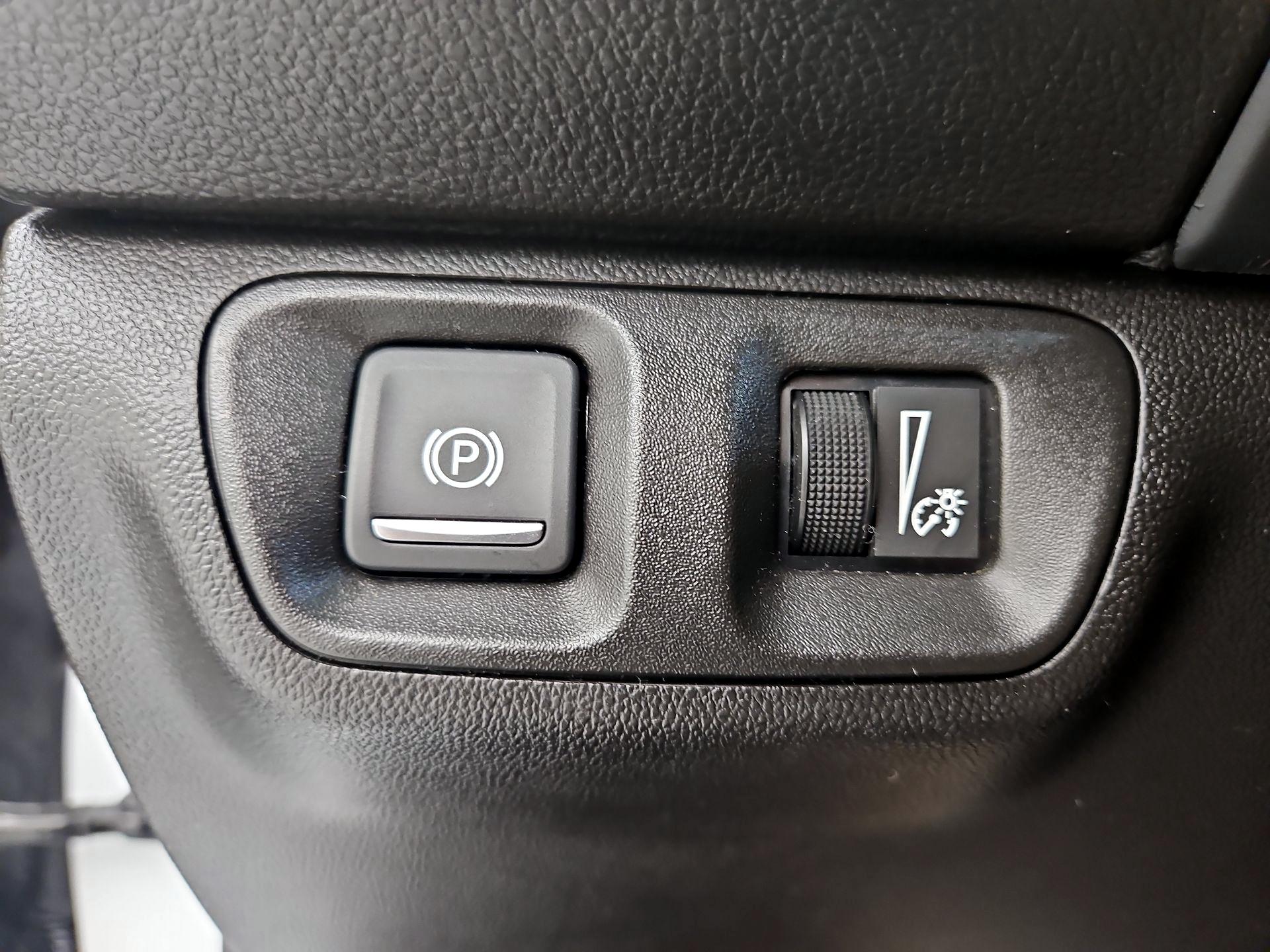 Thumbnail: 2022 GMC Acadia - 13