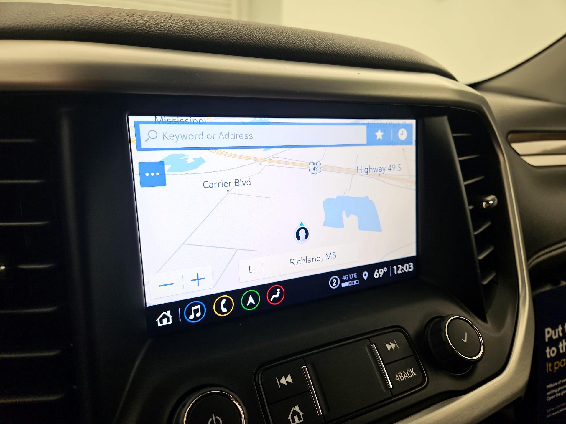 Thumbnail: 2022 GMC Acadia - 14