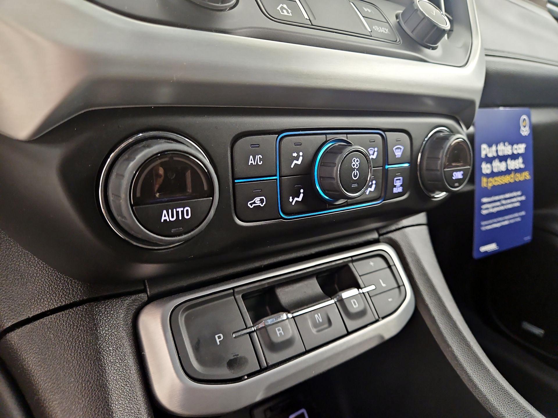 Thumbnail: 2022 GMC Acadia - 17