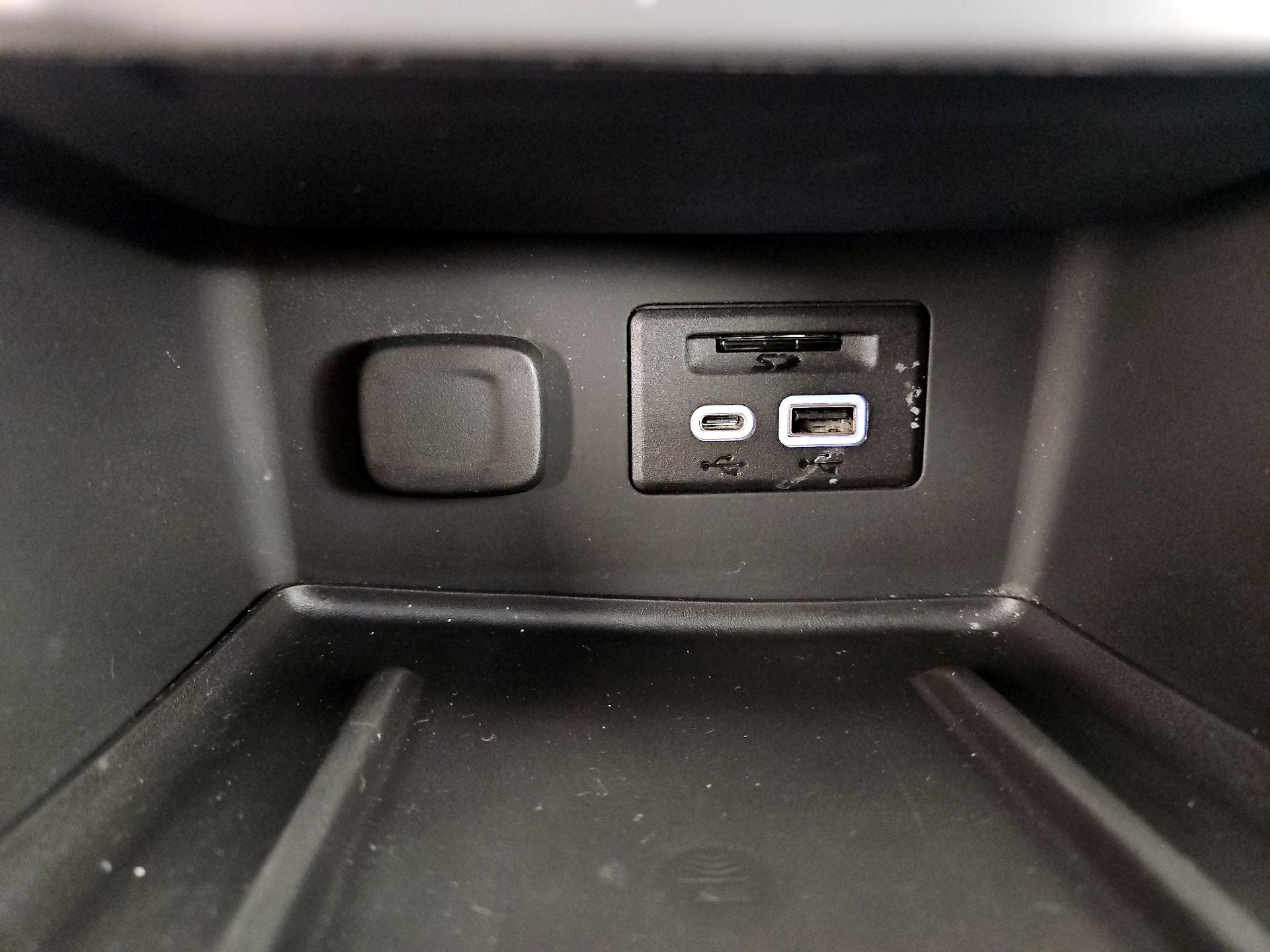 Thumbnail: 2022 GMC Acadia - 19