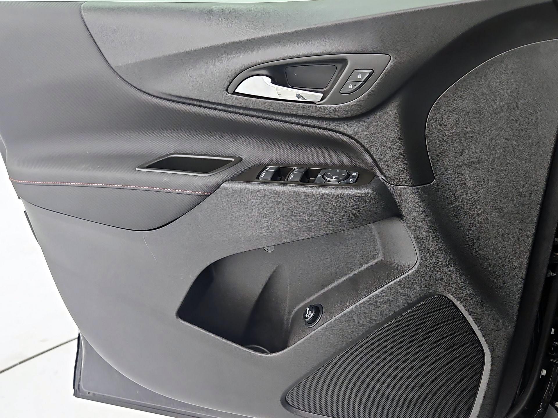 Thumbnail: 2024 Chevrolet Equinox - 12