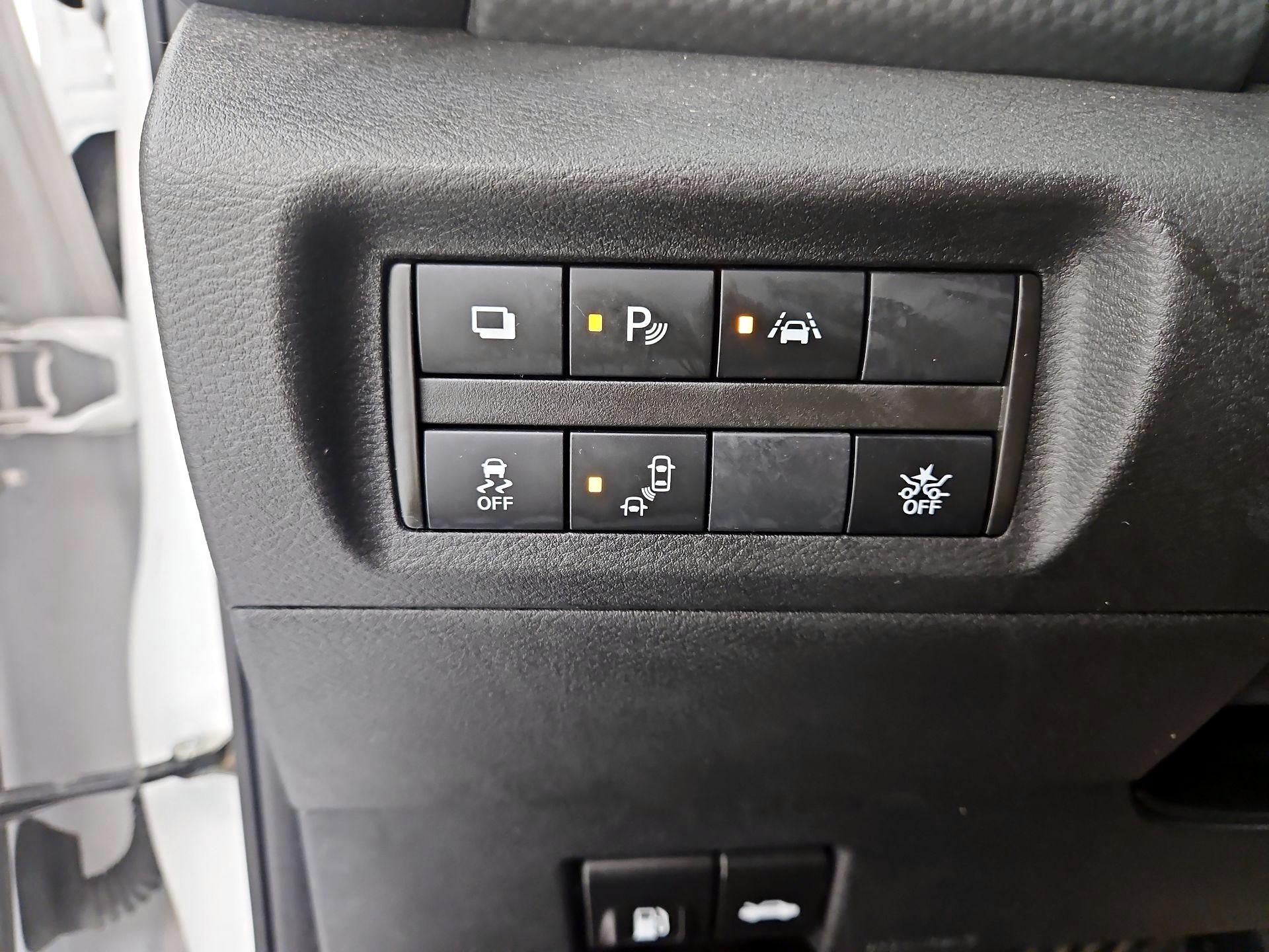 Thumbnail: 2021 Nissan Kicks - 13