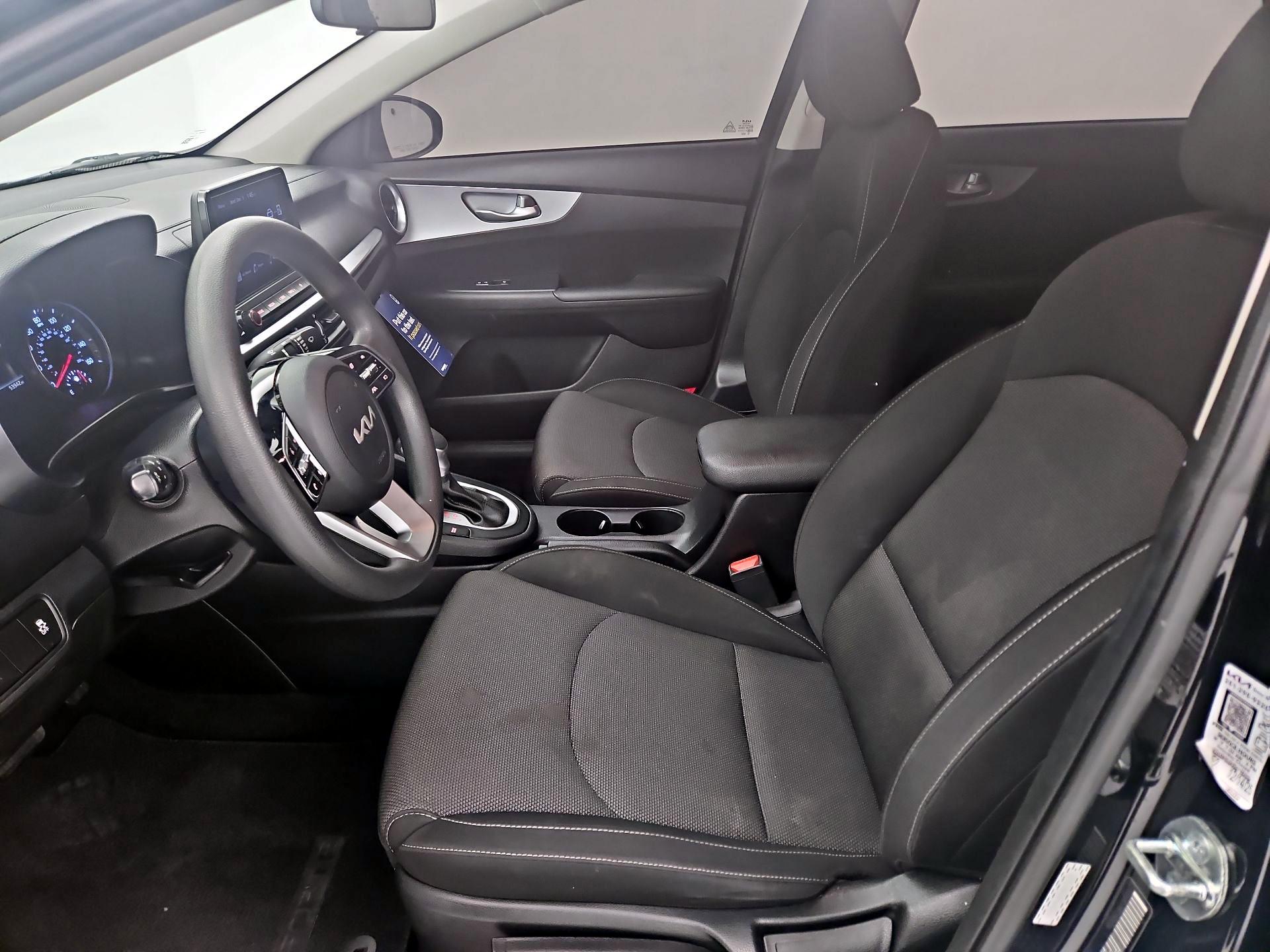 Thumbnail: 2023 Kia Forte - 11