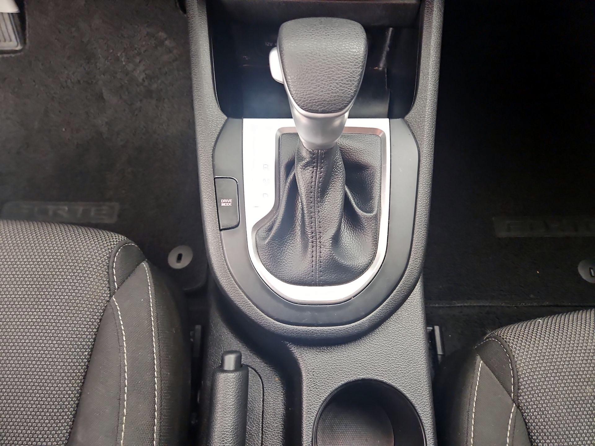 Thumbnail: 2023 Kia Forte - 17