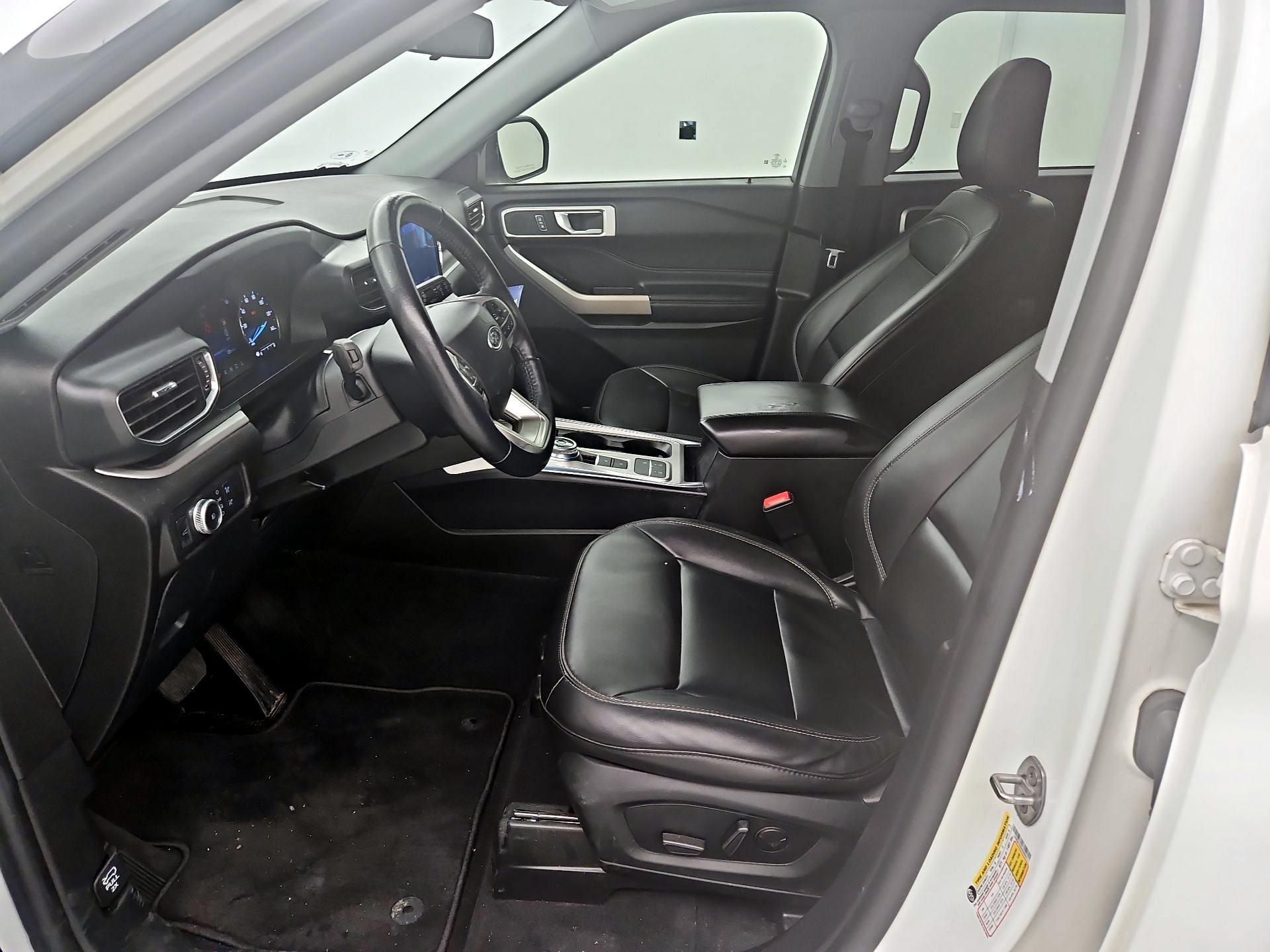 Thumbnail: 2022 Ford Explorer - 11