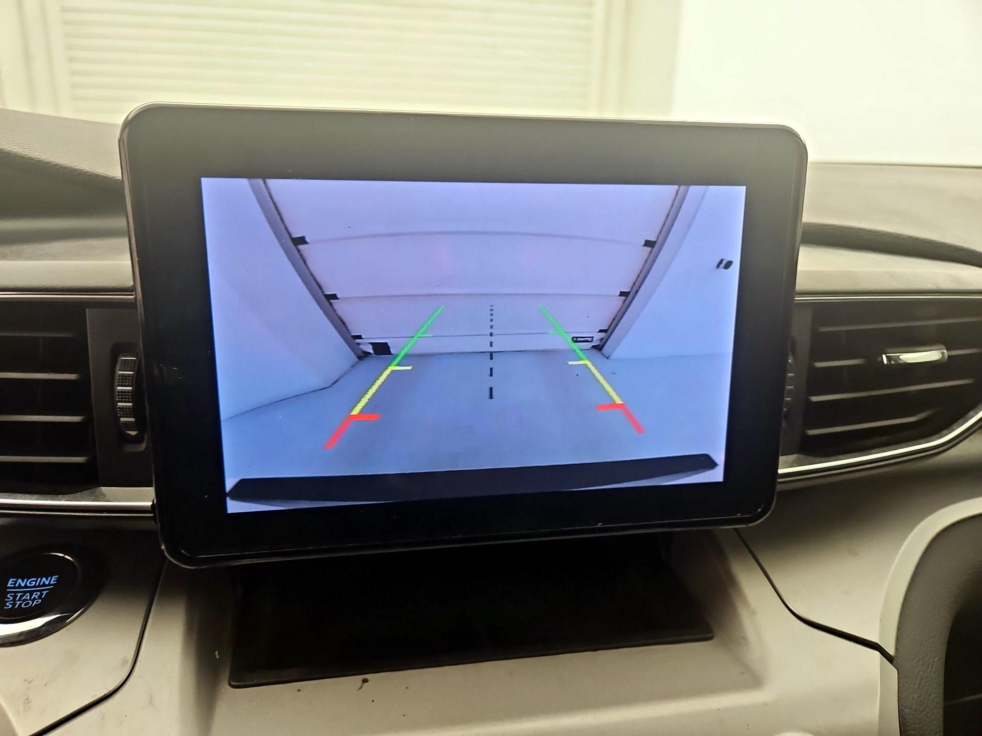 Thumbnail: 2022 Ford Explorer - 15