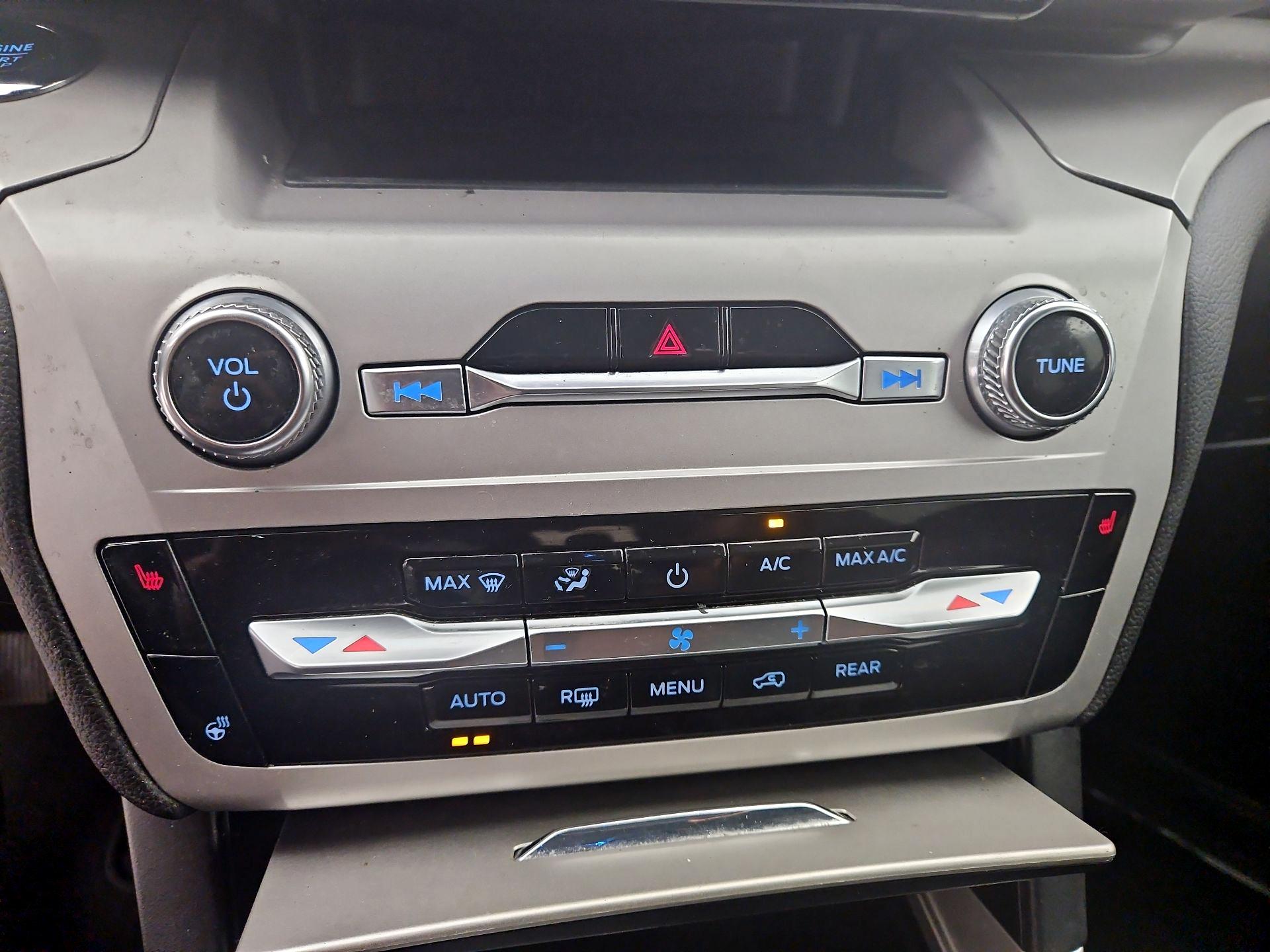 Thumbnail: 2022 Ford Explorer - 17