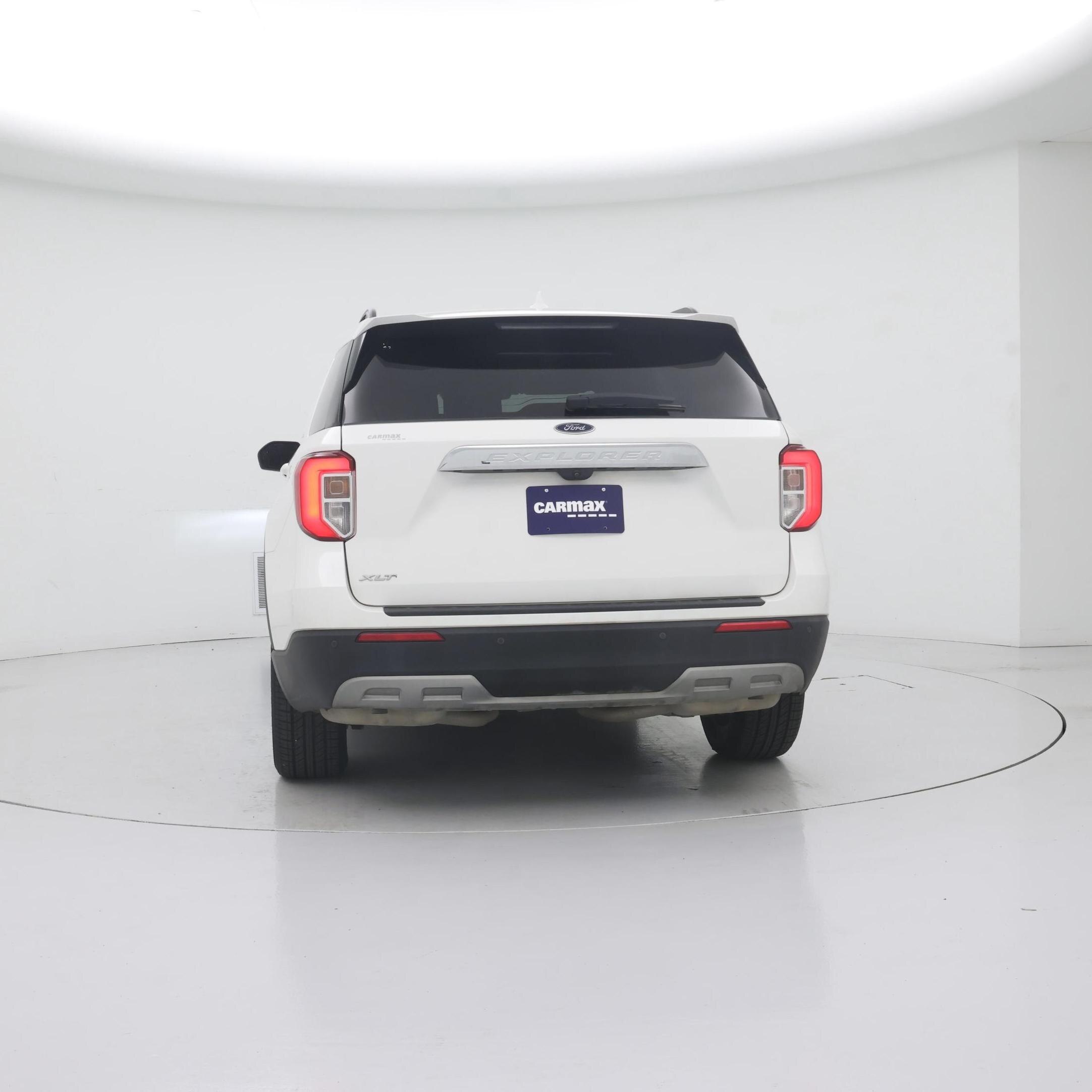 Thumbnail: 2022 Ford Explorer - 6