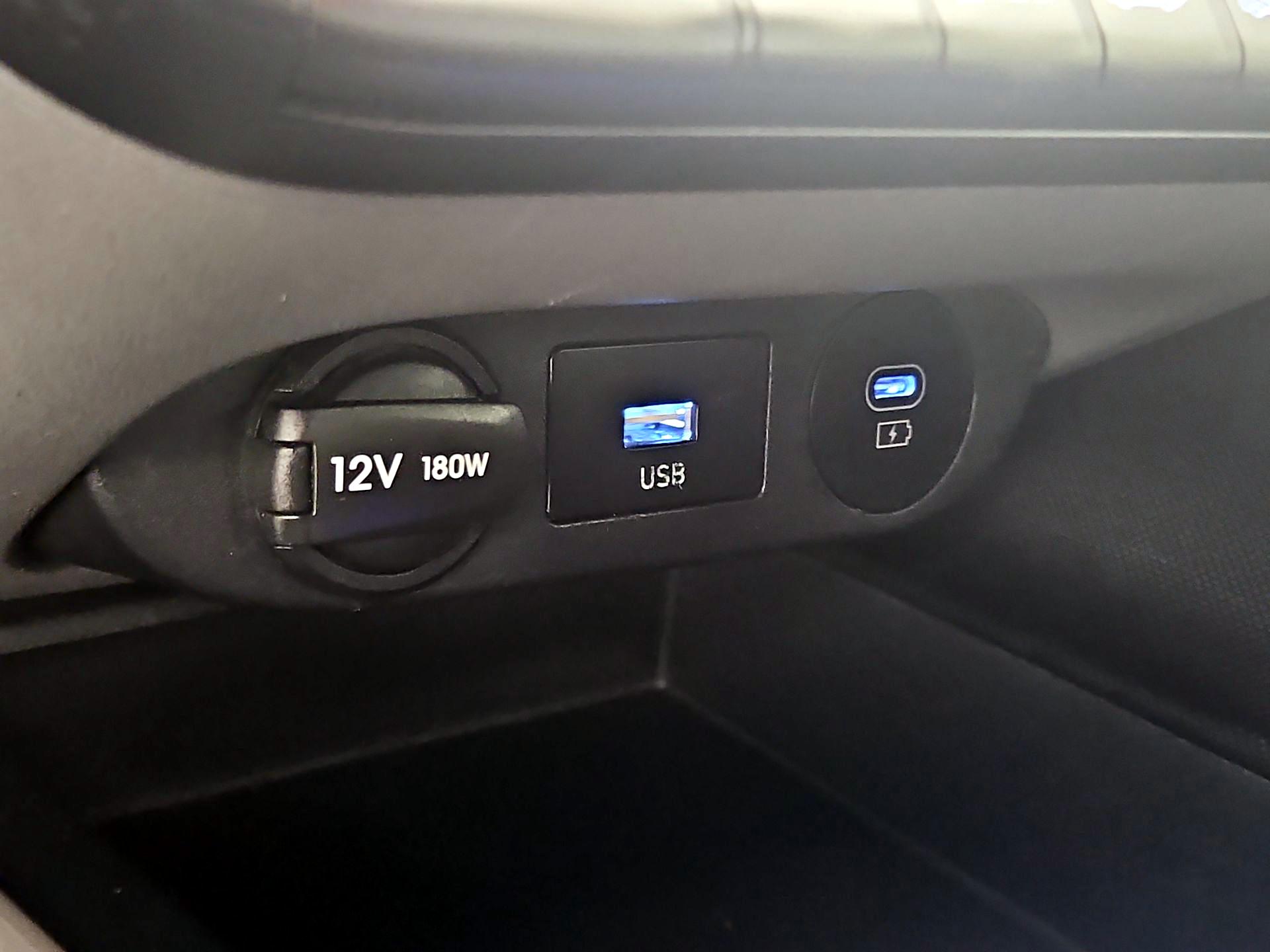 Thumbnail: 2024 Hyundai Elantra - 19