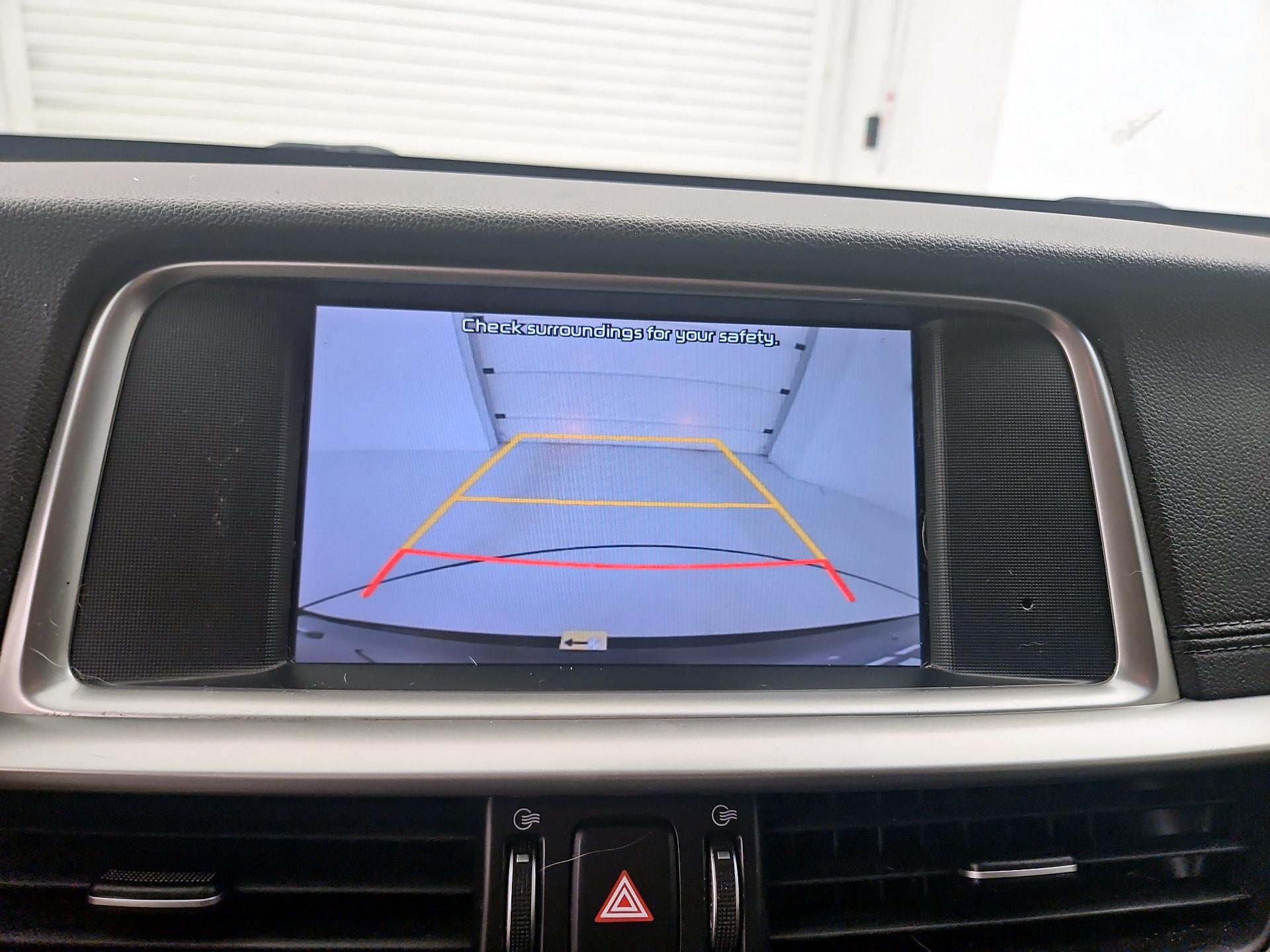 Thumbnail: 2020 Kia Optima - 14